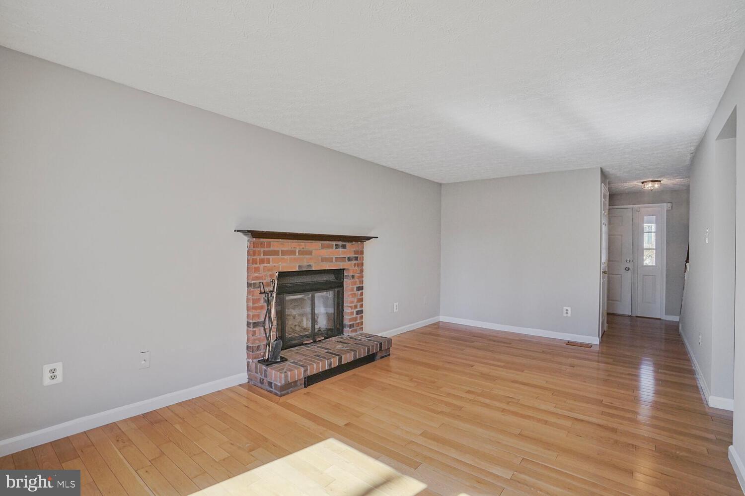 NEWINGTON FOREST - Residential