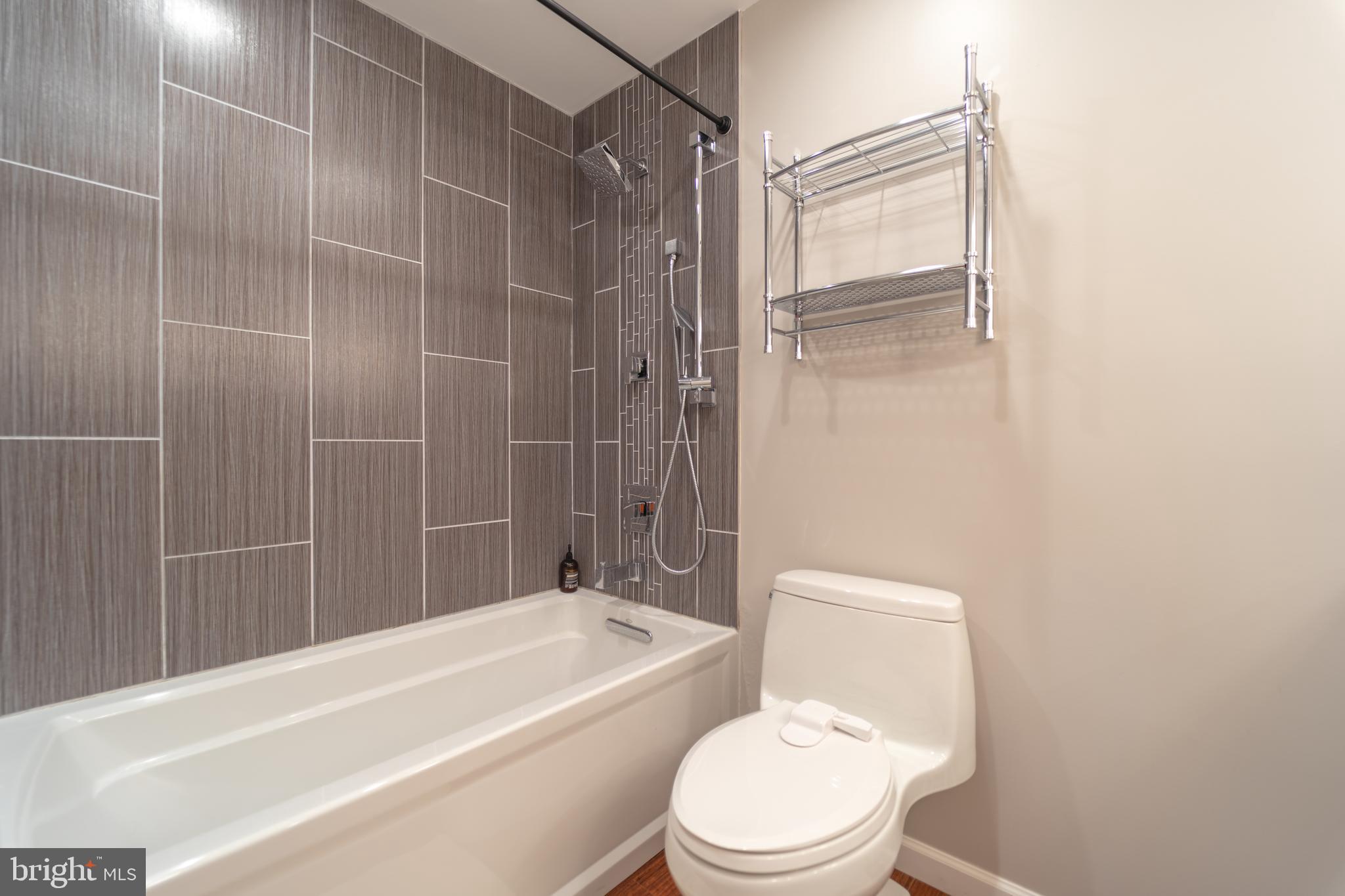 NEWINGTON FOREST - Residential