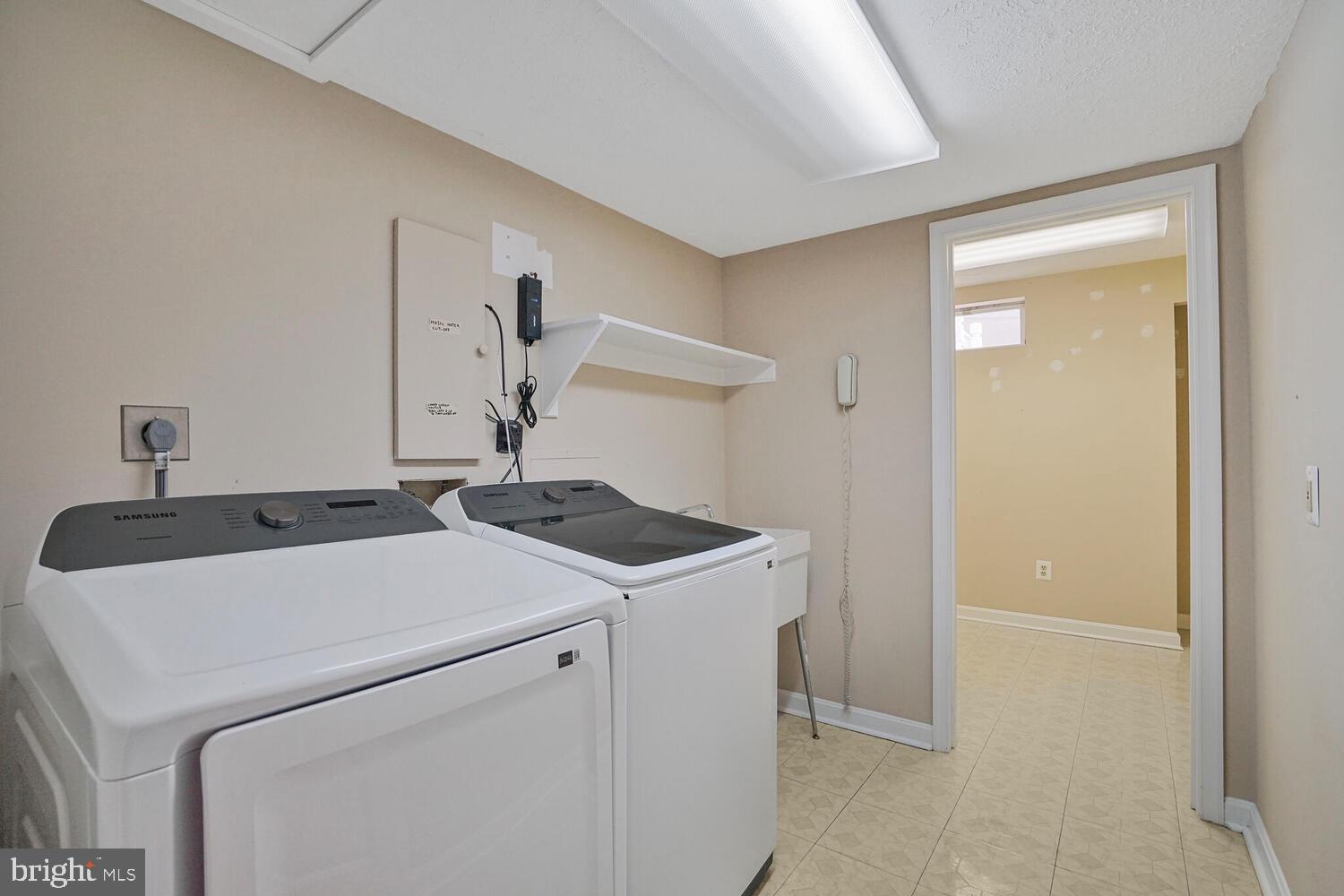 NEWINGTON FOREST - Residential