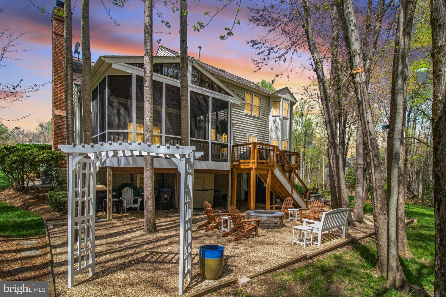7901 BRACKSFORD COURT