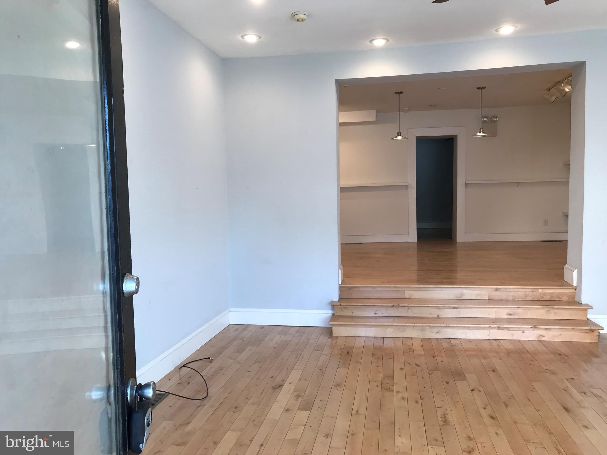 MANAYUNK - Commercial Sale
