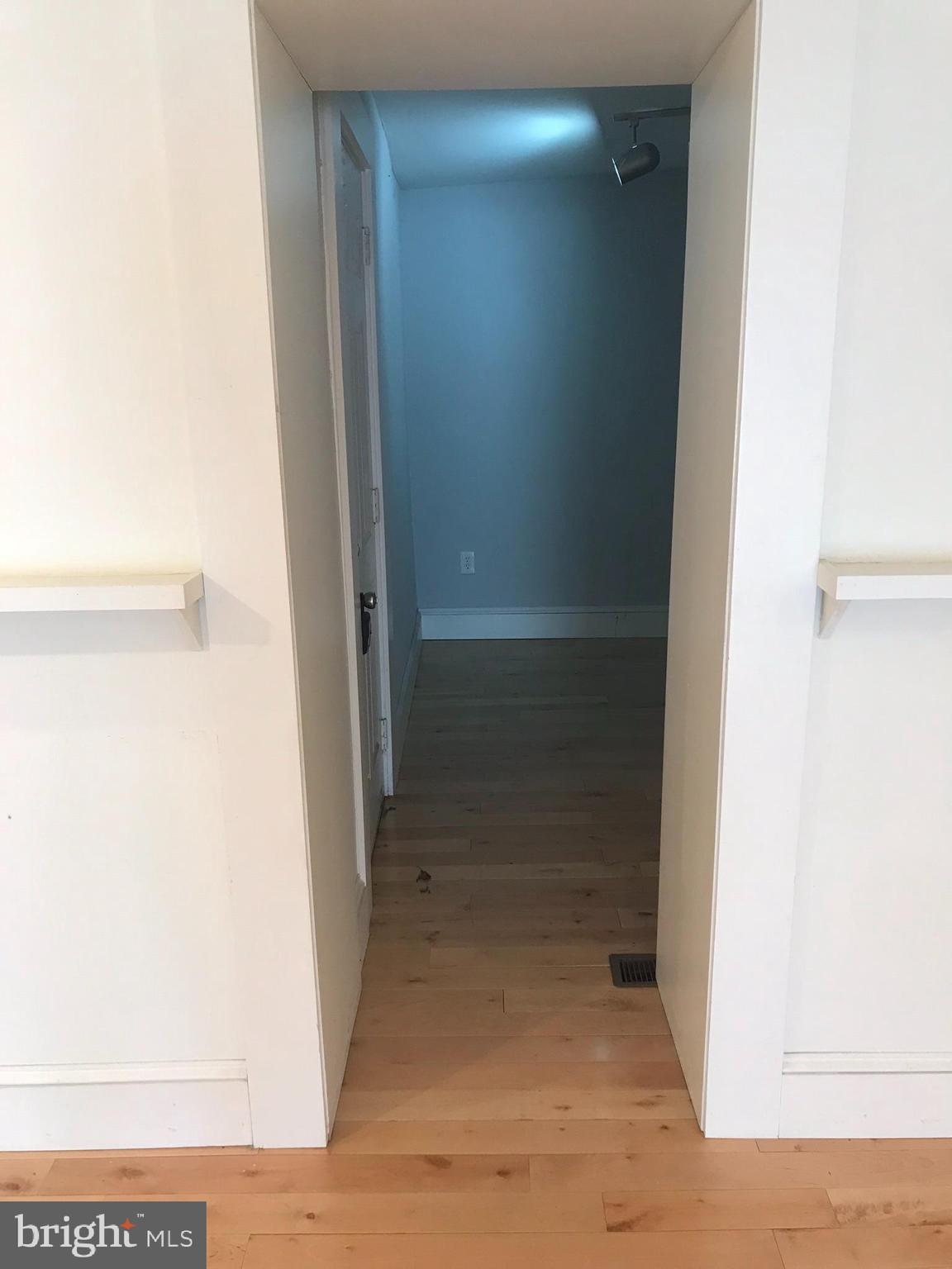 MANAYUNK - Commercial Sale