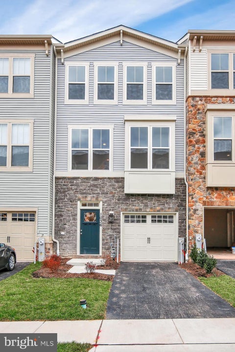 Townhouse For Sale - 1036 Edenberry Way<br/> GLEN BURNIE, MD 21060