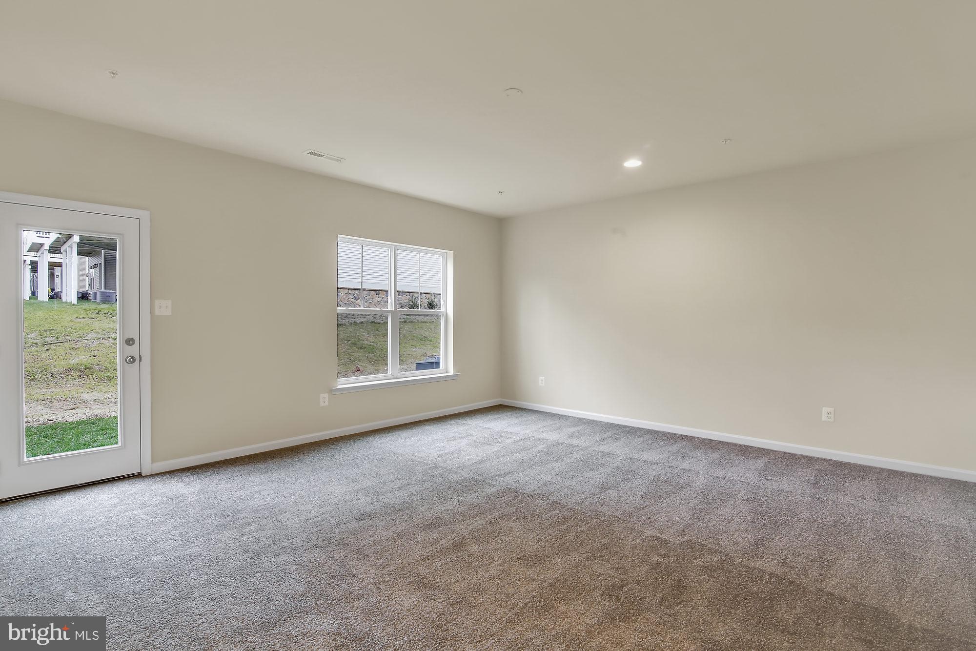 1036 EDENBERRY WAY