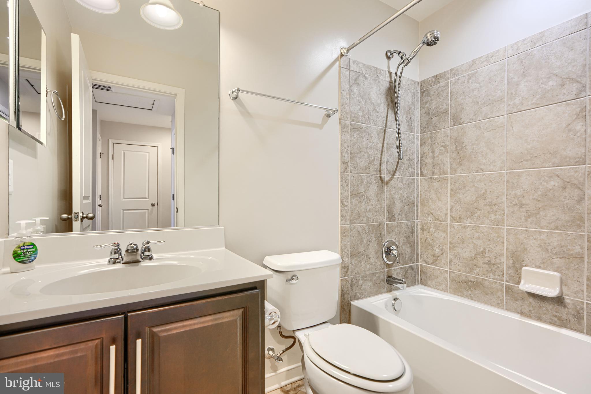 FOX HUNT ESTATES - Residential