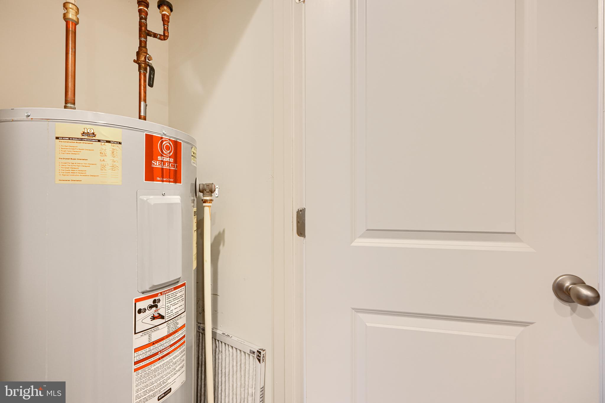 FOX HUNT ESTATES - Residential