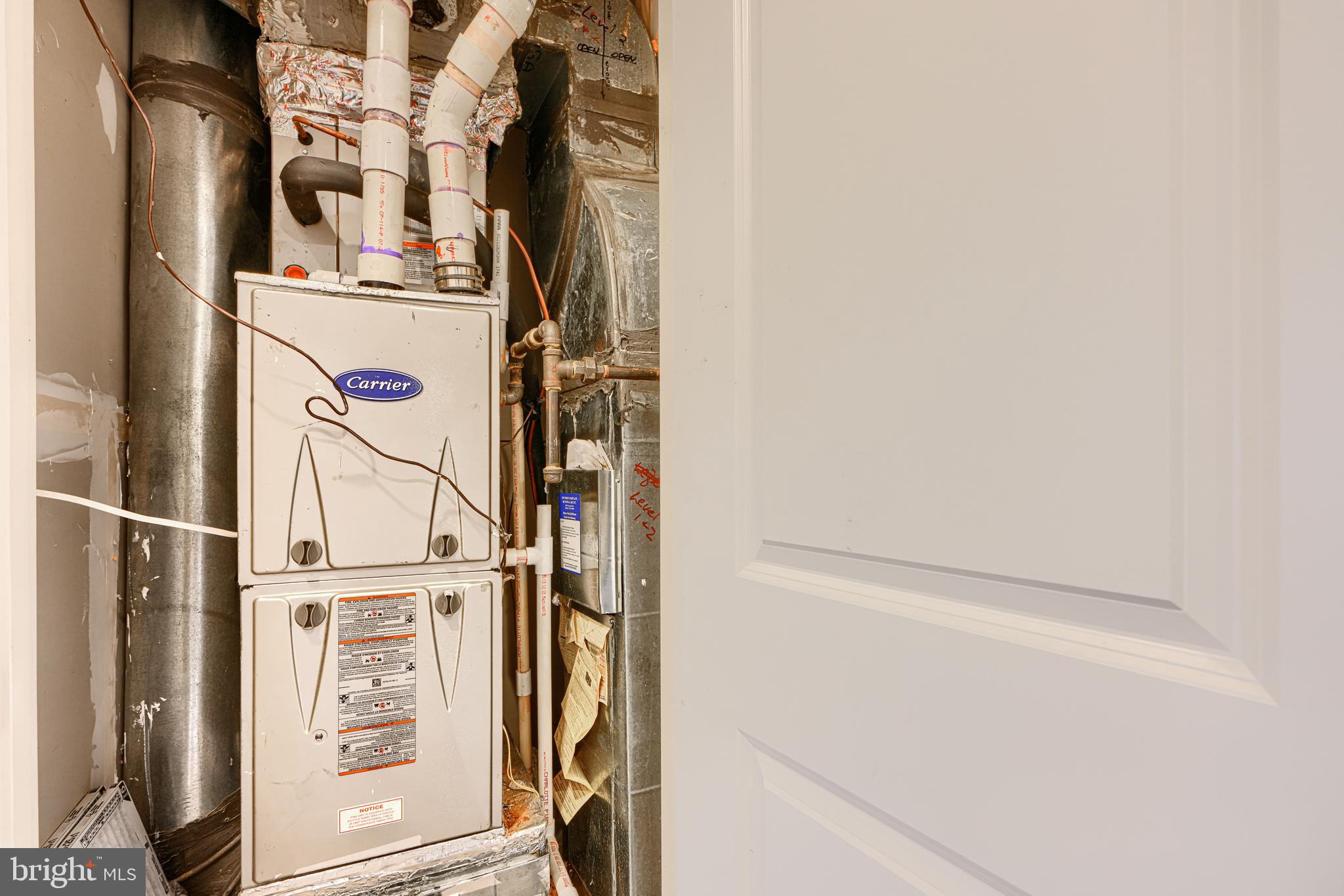 FOX HUNT ESTATES - Residential