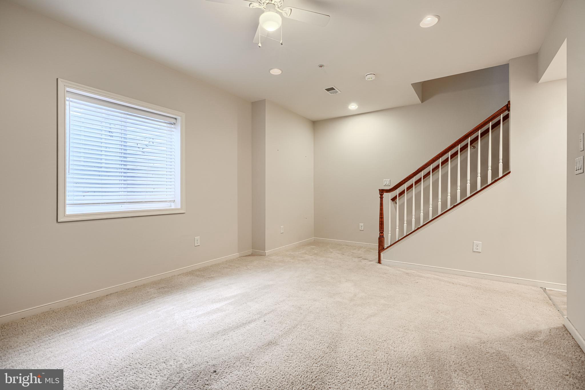 FOX HUNT ESTATES - Residential