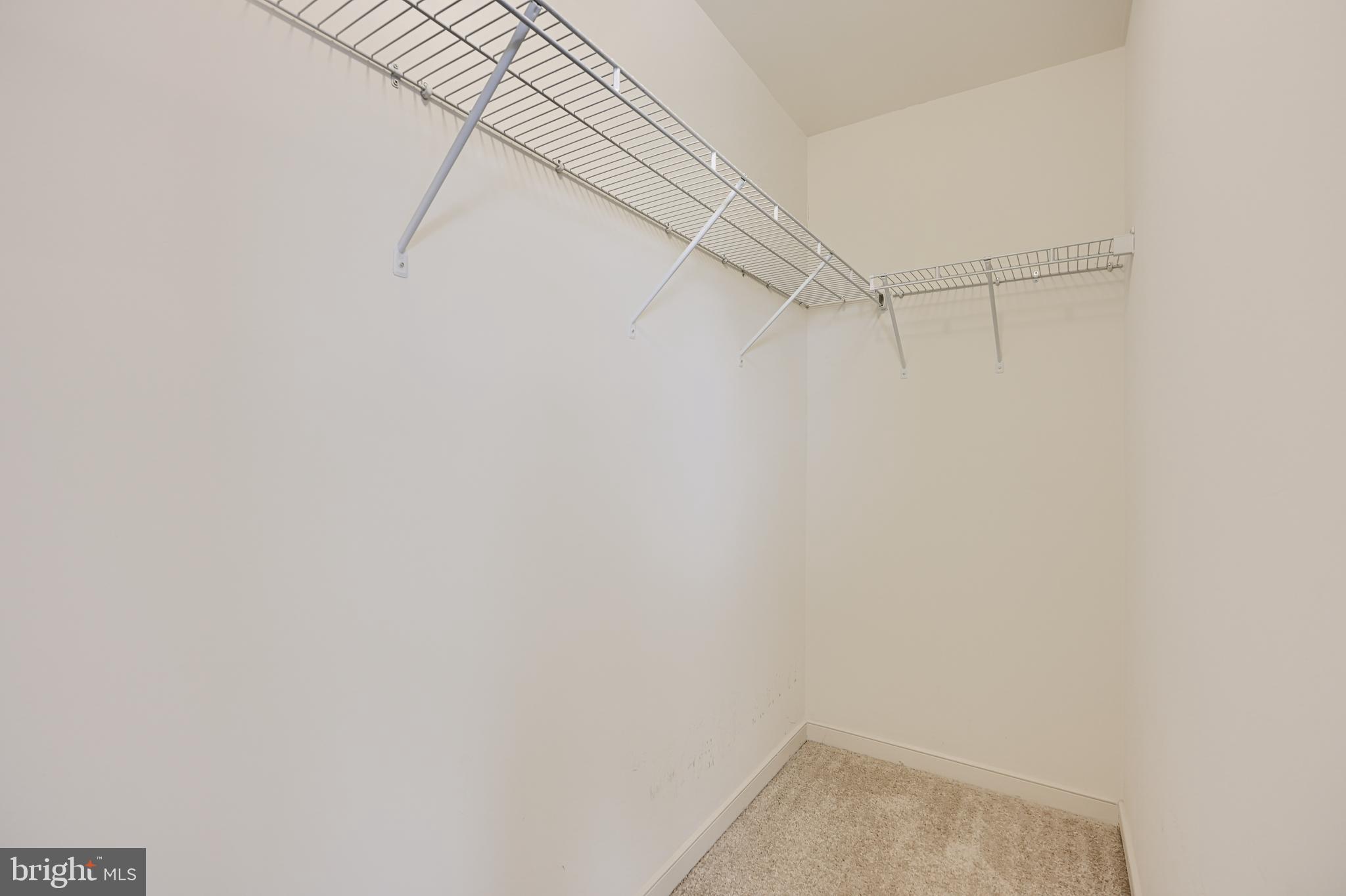 FOX HUNT ESTATES - Residential