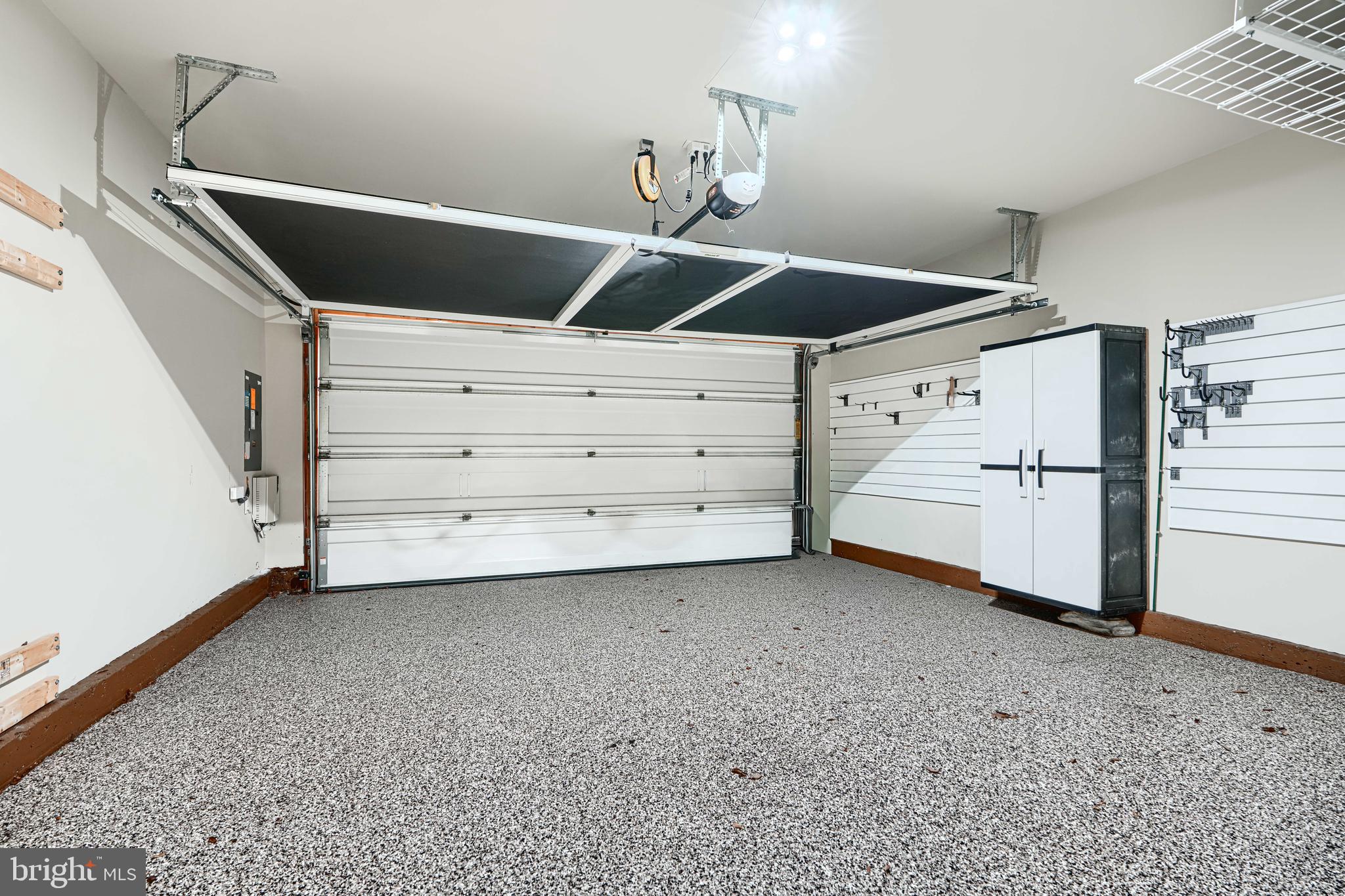 FOX HUNT ESTATES - Residential