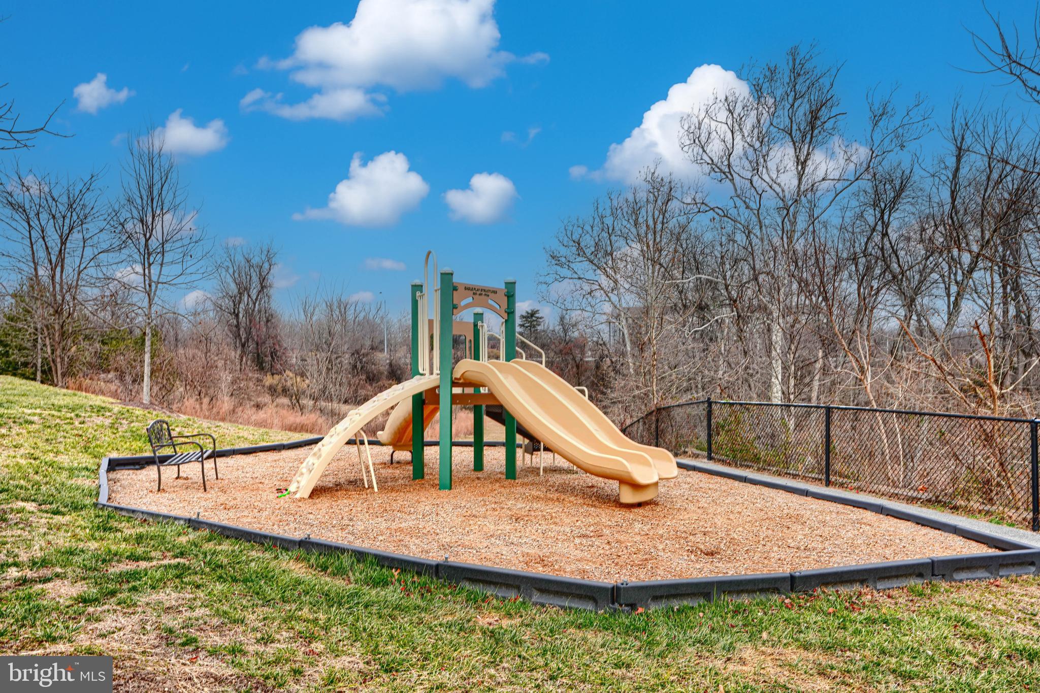 FOX HUNT ESTATES - Residential