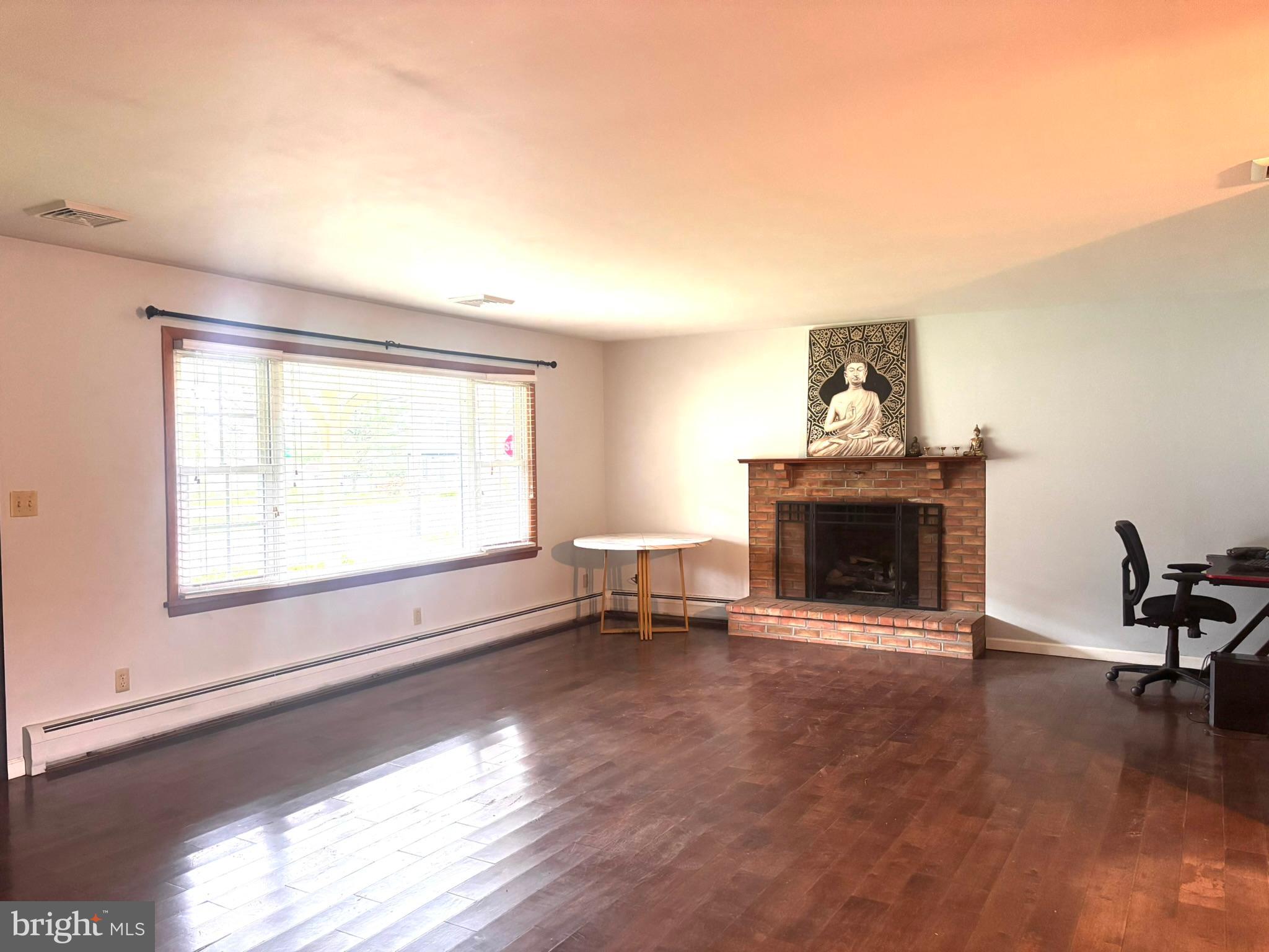 THE HILL - Residential