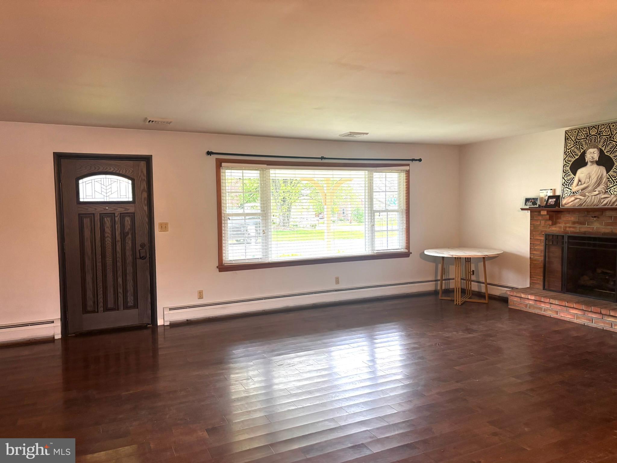 THE HILL - Residential