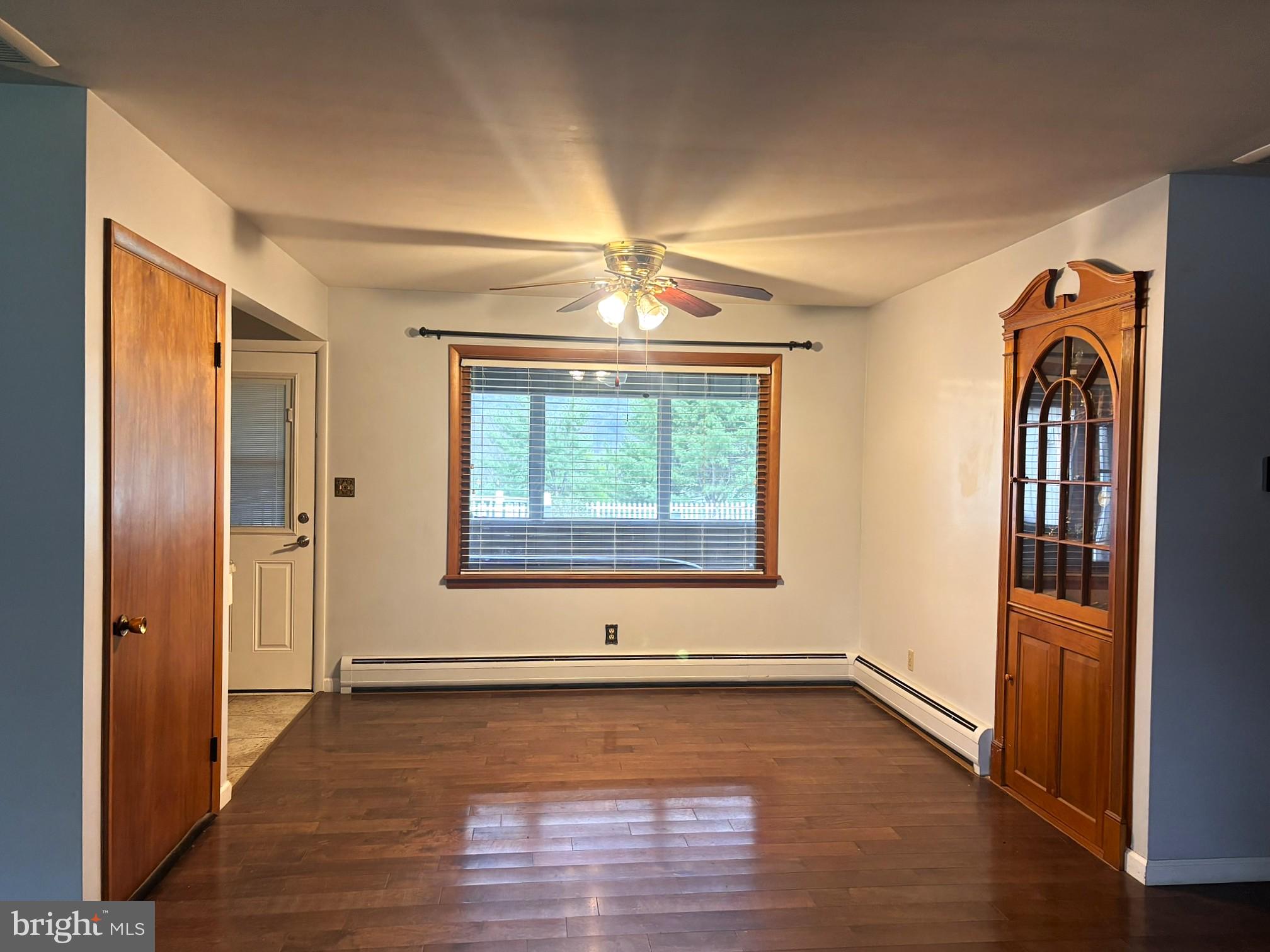 THE HILL - Residential