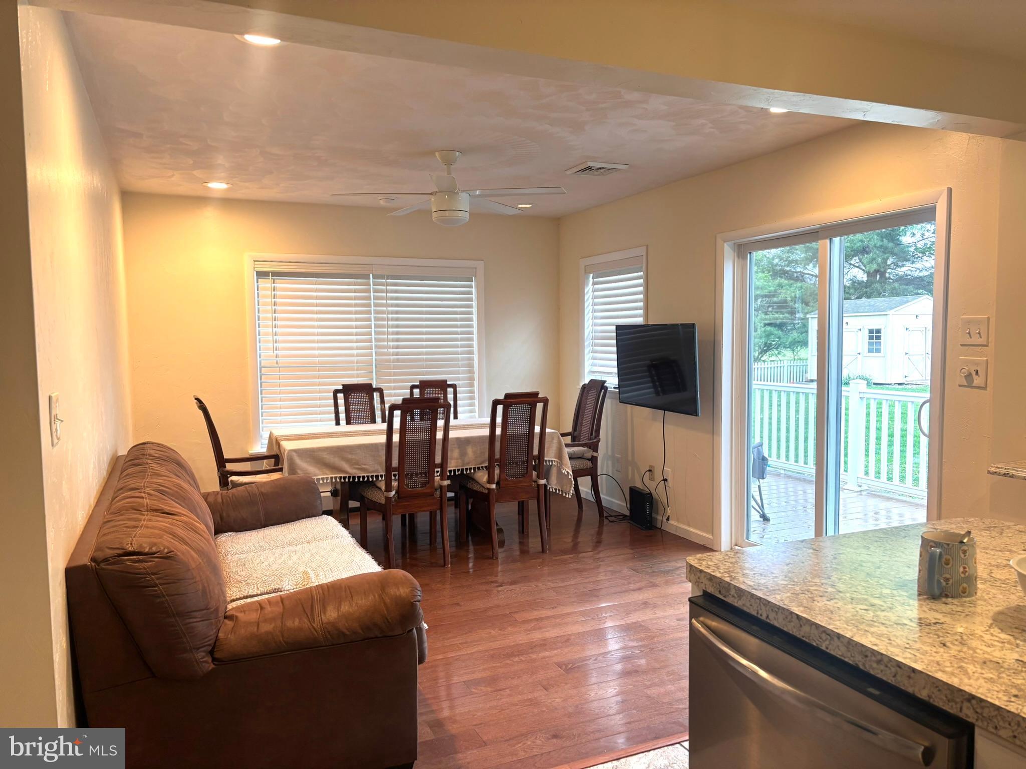 THE HILL - Residential