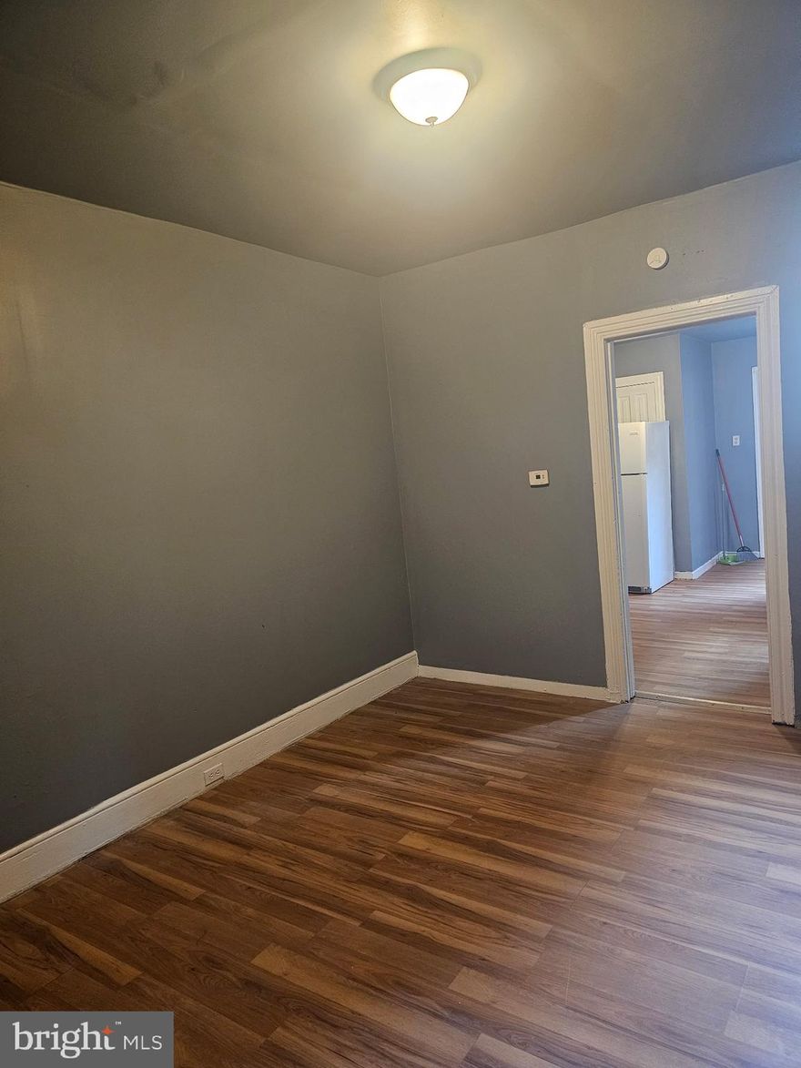 For Rent: 1 Bedroom, 1 Bathroom Apartment Address: Unit 1 – 1111 Green St, Reading, PA Monthly Rent: $1,100 Move-In Costs: First Month's Rent and Security Deposit required ($2,200 total) 
Welcome to a newly updated first-floor apartment at 1111 Green Street in Reading, PA! This cozy 1 bedroom, 1 bathroom unit has been freshly painted and features brand new cabinets, updated appliances, and new flooring throughout — move-in ready and waiting for you. Enjoy both front and backyard access, perfect for relaxing or entertaining. Tenant pays electricity and electric heat Owner covers water, sewer, and trash Requirements: First Month's Rent and Security Deposit ($2,200 total) due at move-in Application required for all serious inquiries