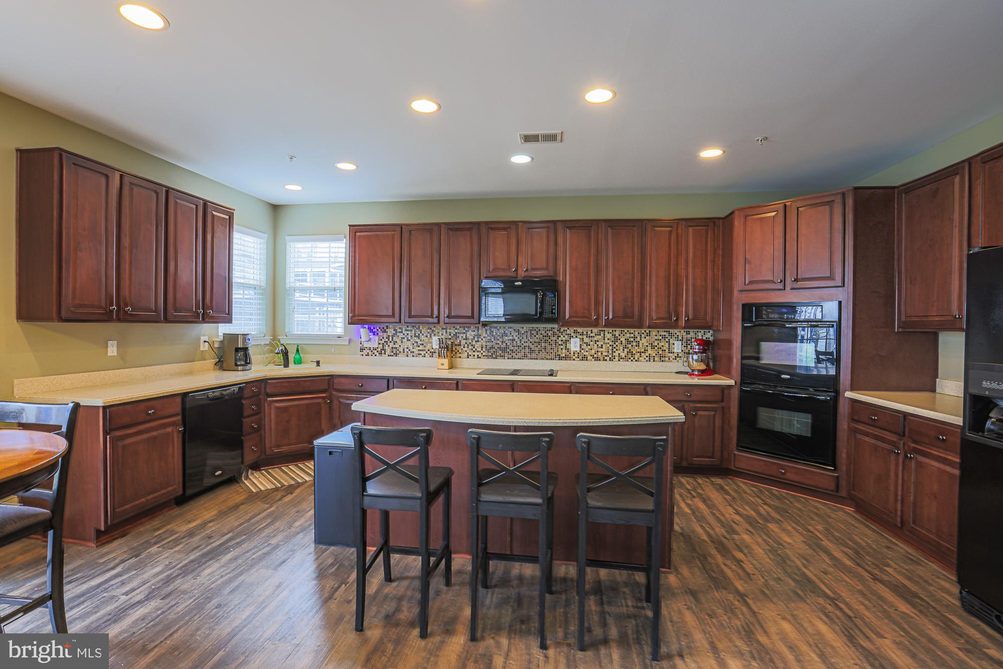 THE PARKE AT MOUNT WASHINGTON - Residential