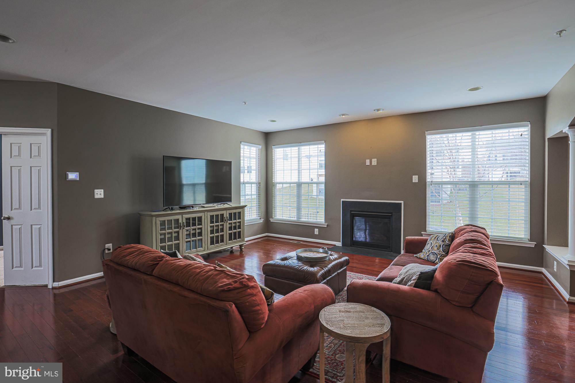 THE PARKE AT MOUNT WASHINGTON - Residential