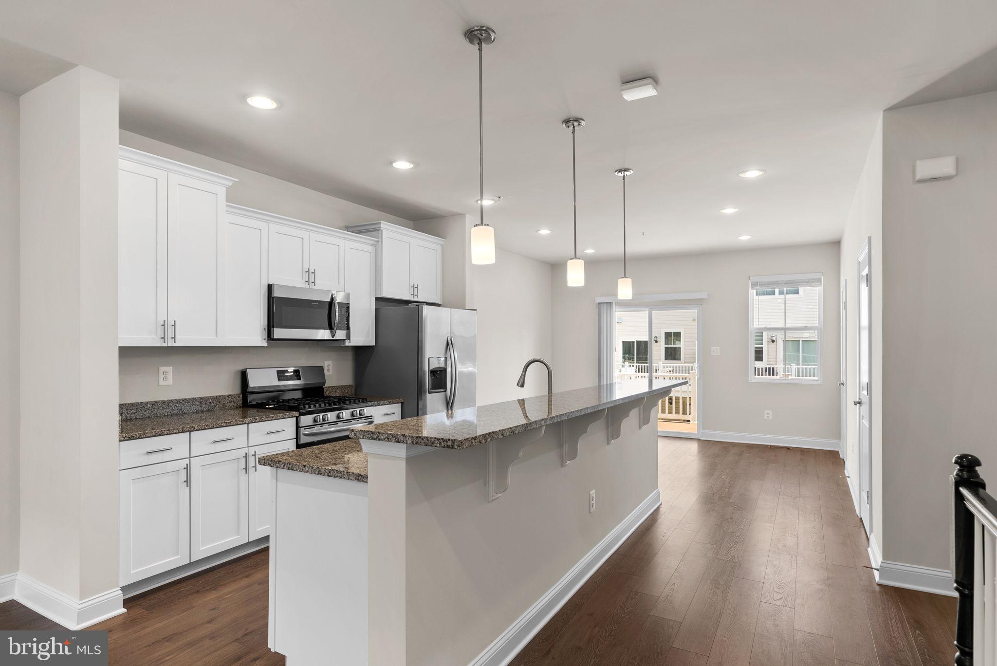 OXFORD SQUARE - Residential