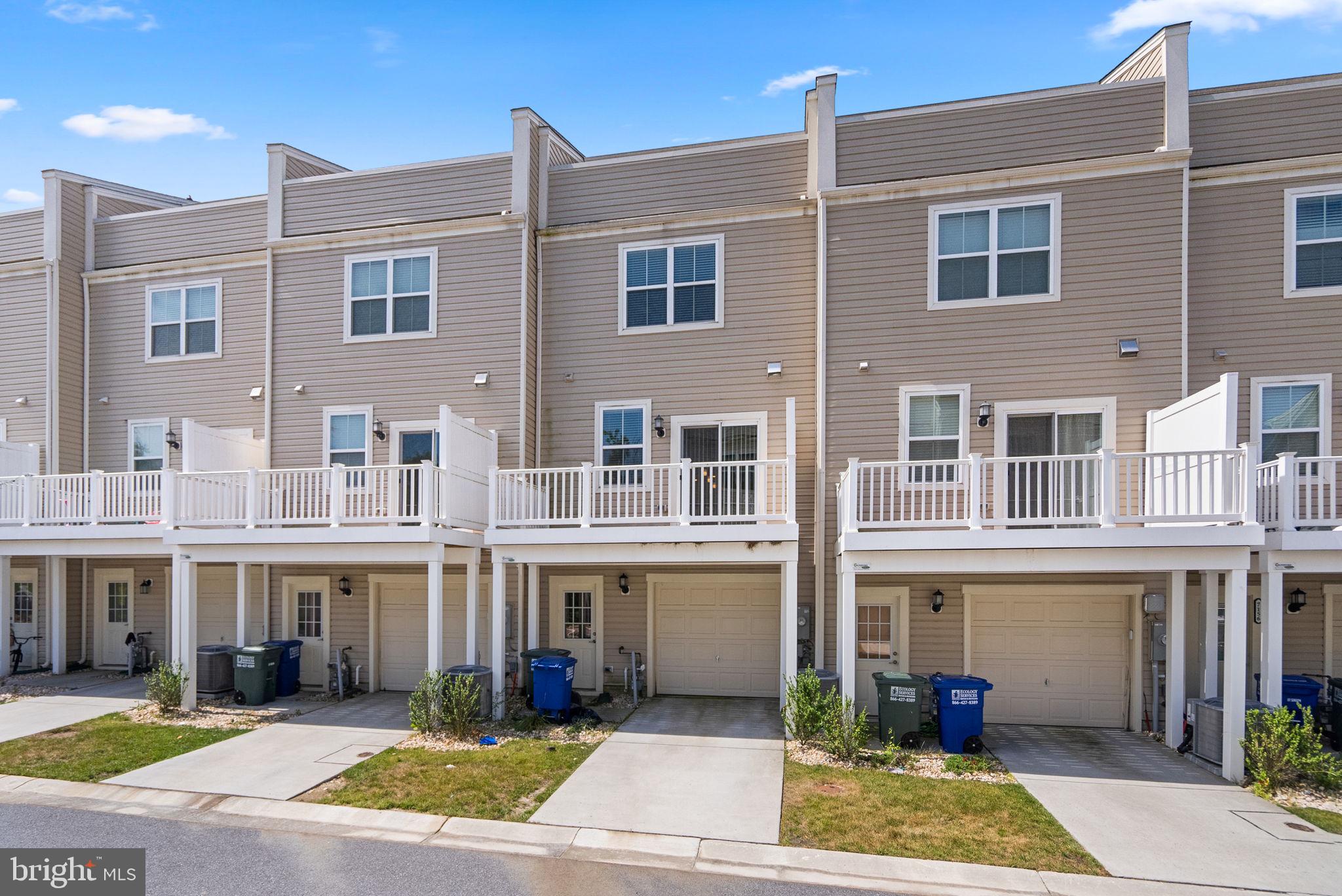 OXFORD SQUARE - Residential