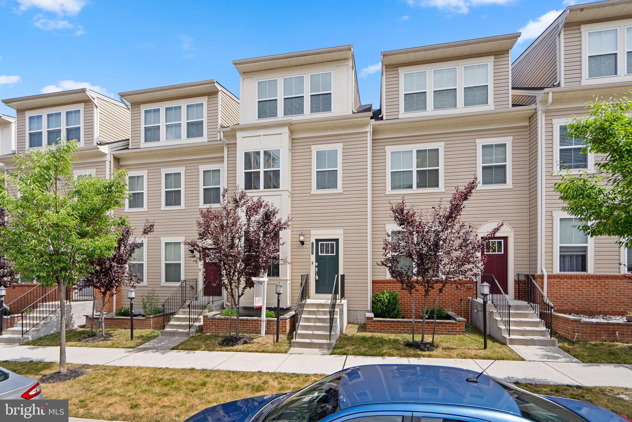 OXFORD SQUARE - Residential