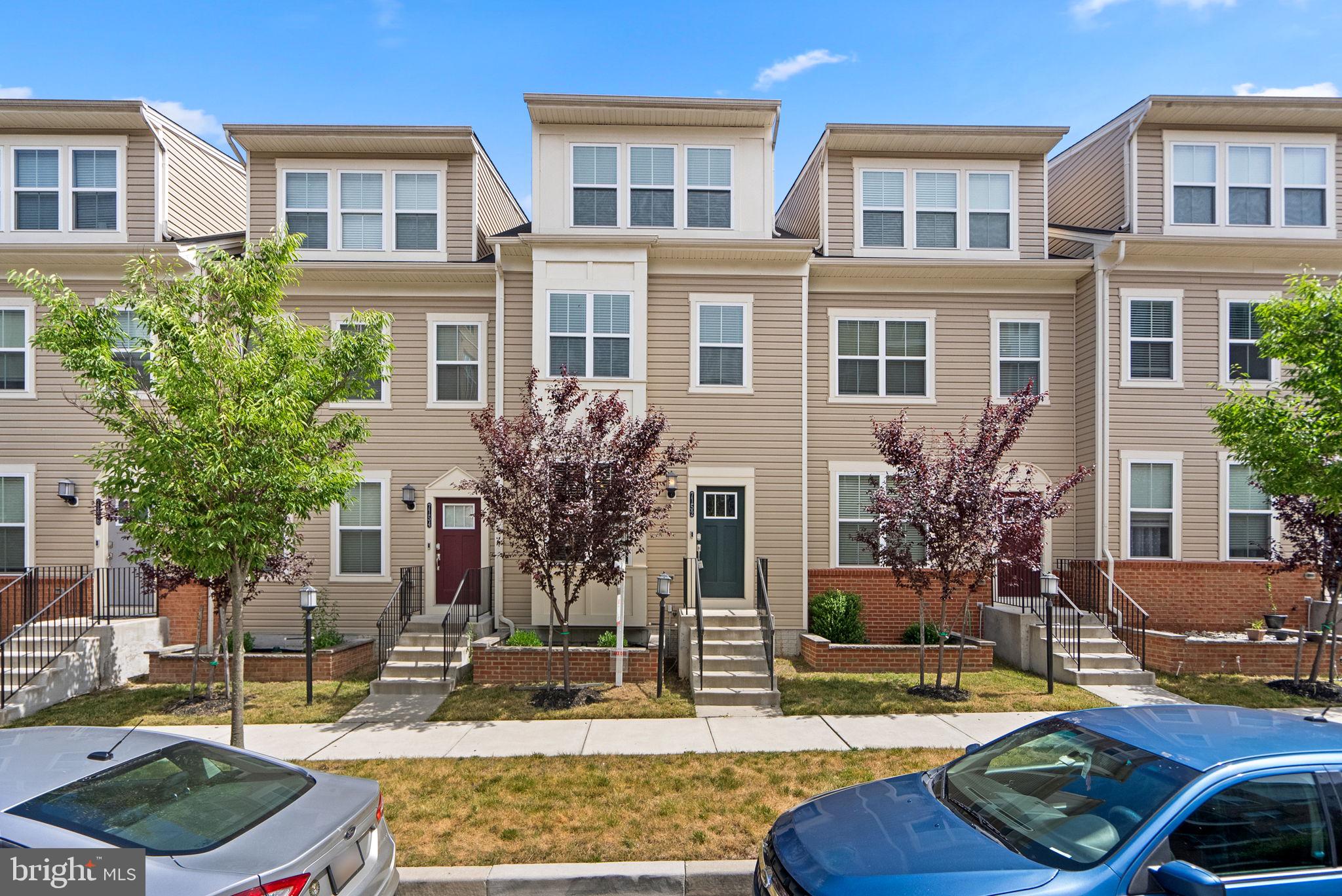 OXFORD SQUARE - Residential