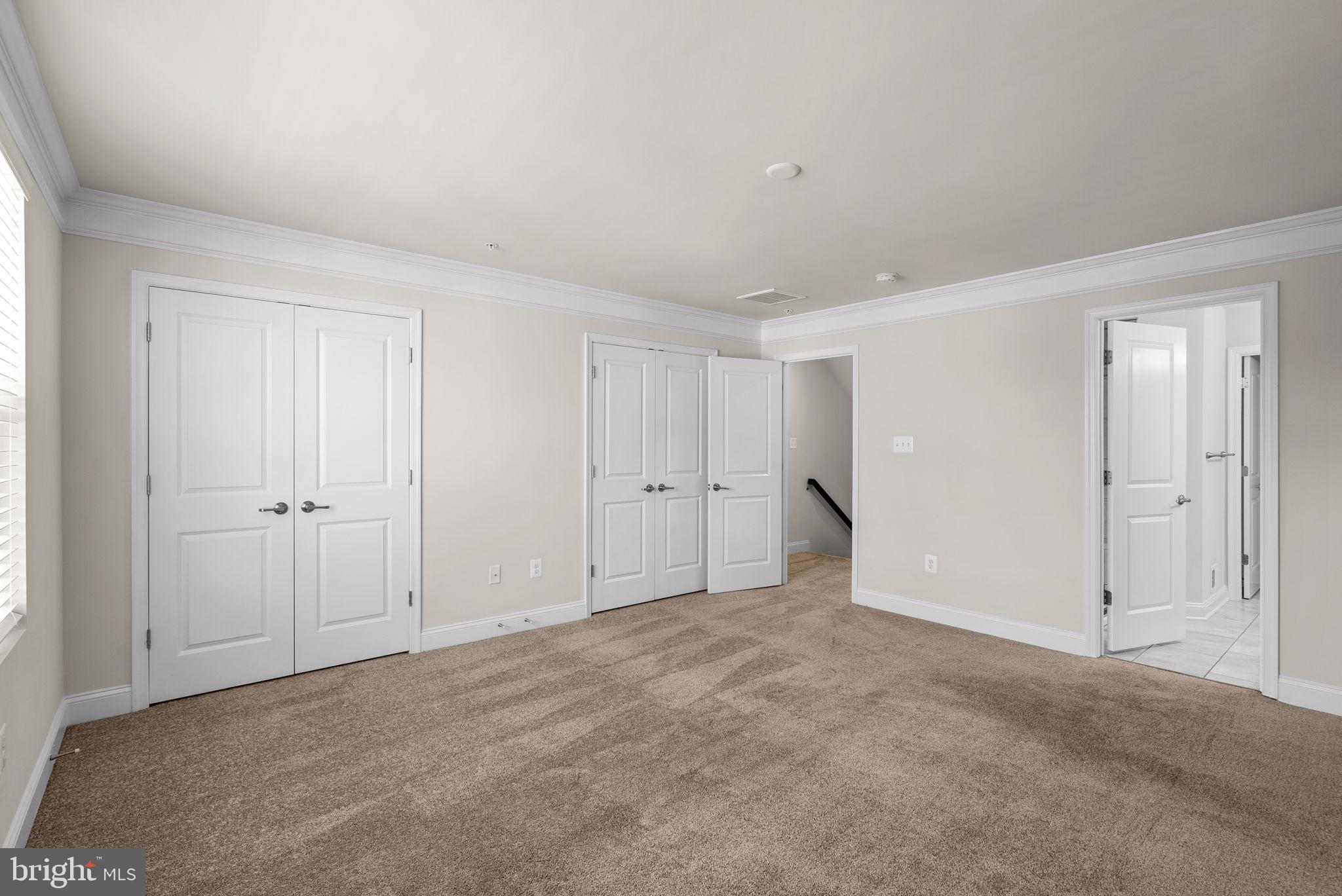 OXFORD SQUARE - Residential