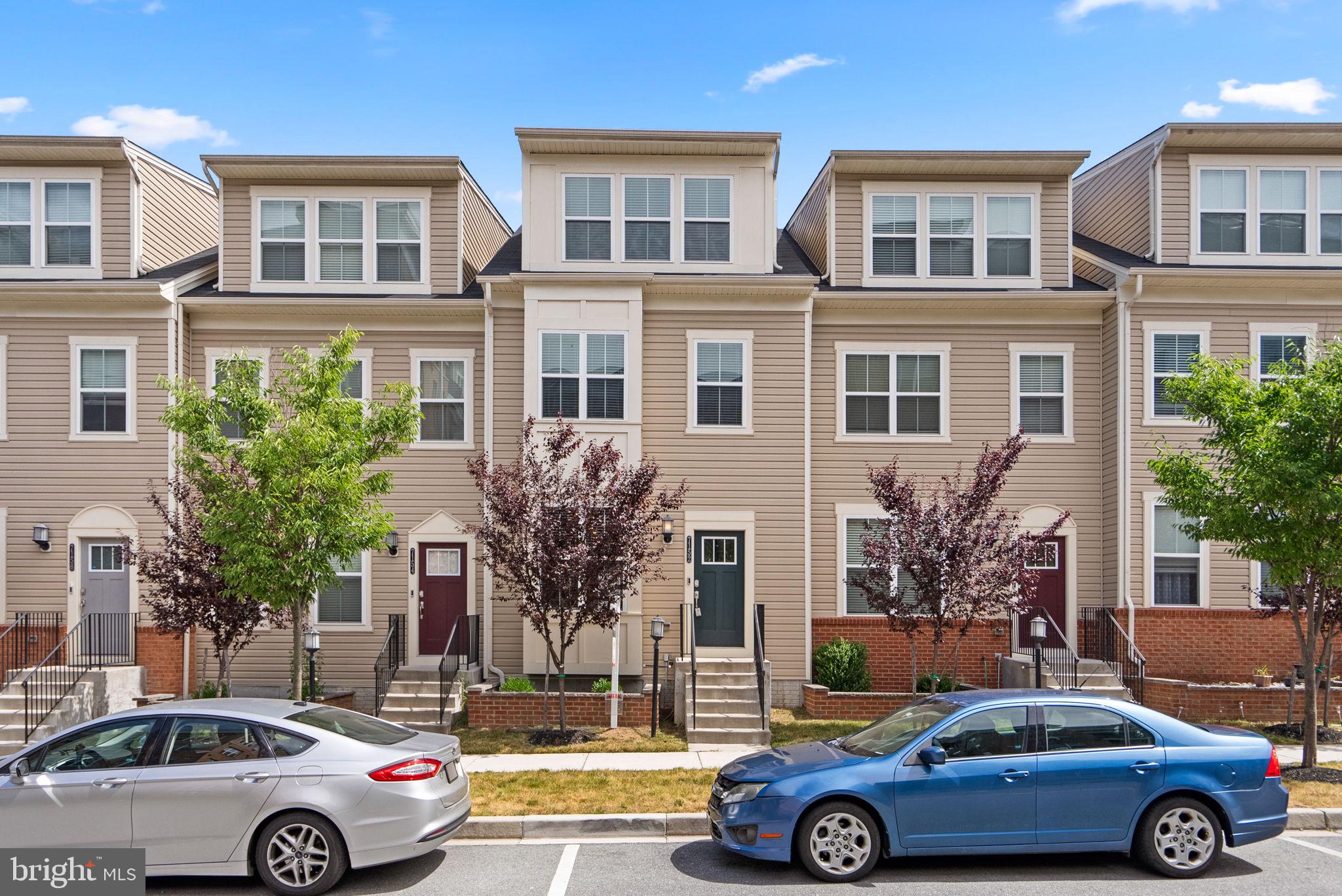 OXFORD SQUARE - Residential