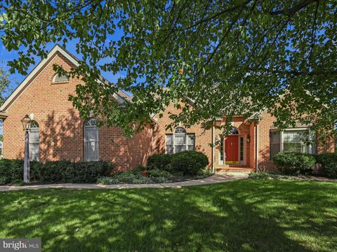 Photo of 2942 Hearthside Lane, Lancaster, PA 17601 (MLS # PALA2058528)