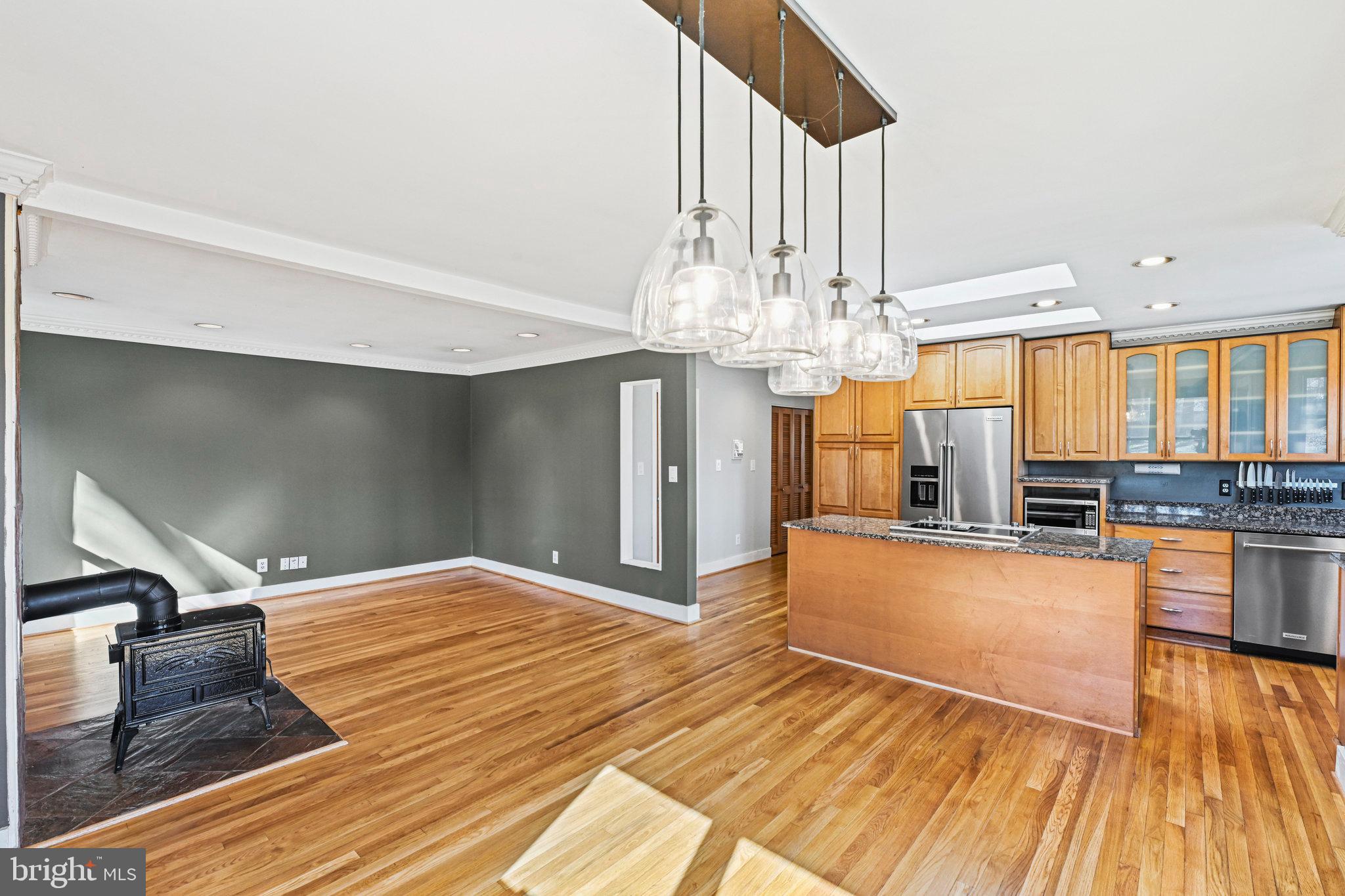 G L SEKEL - Residential