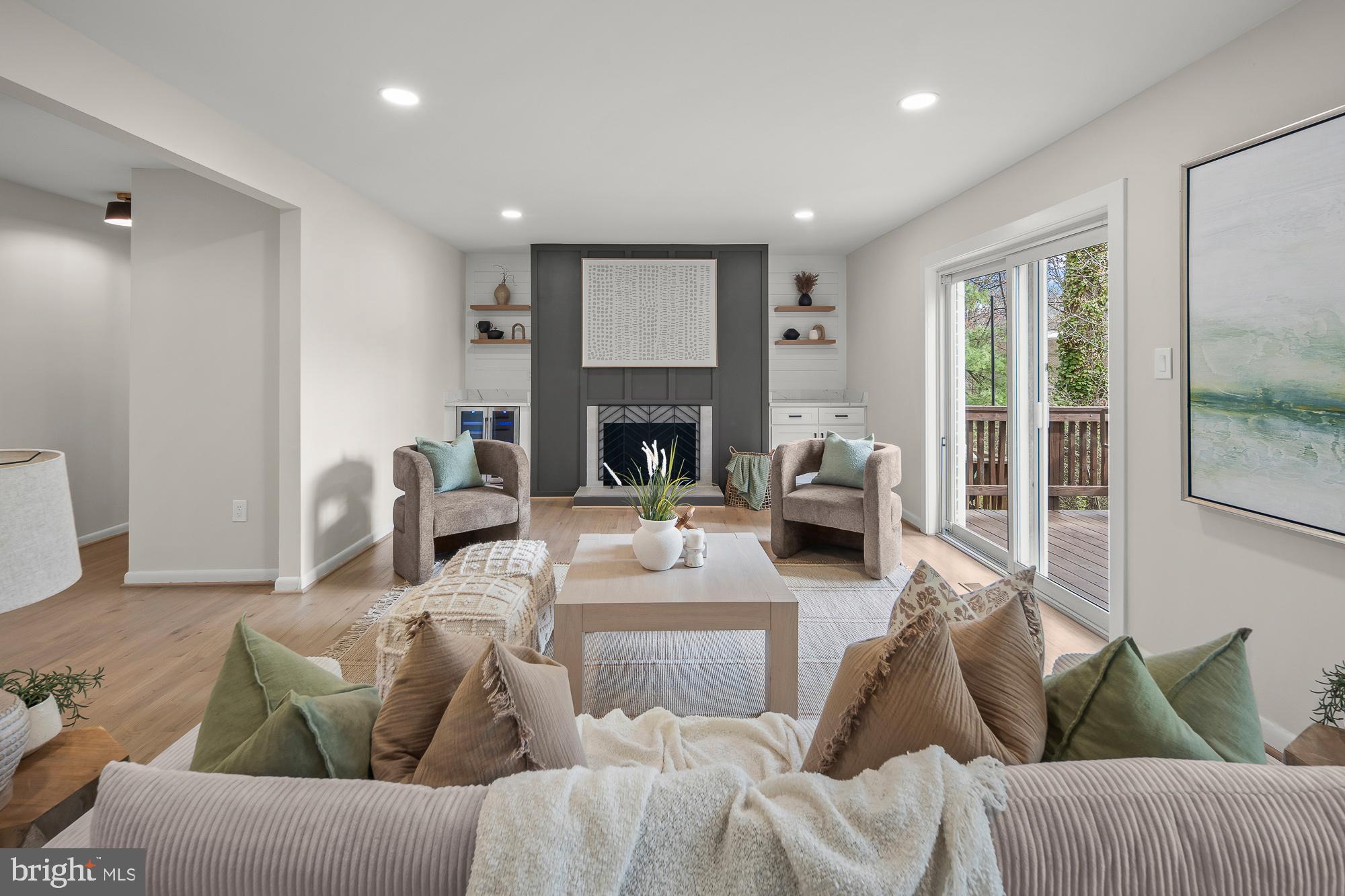 RESTON - Residential