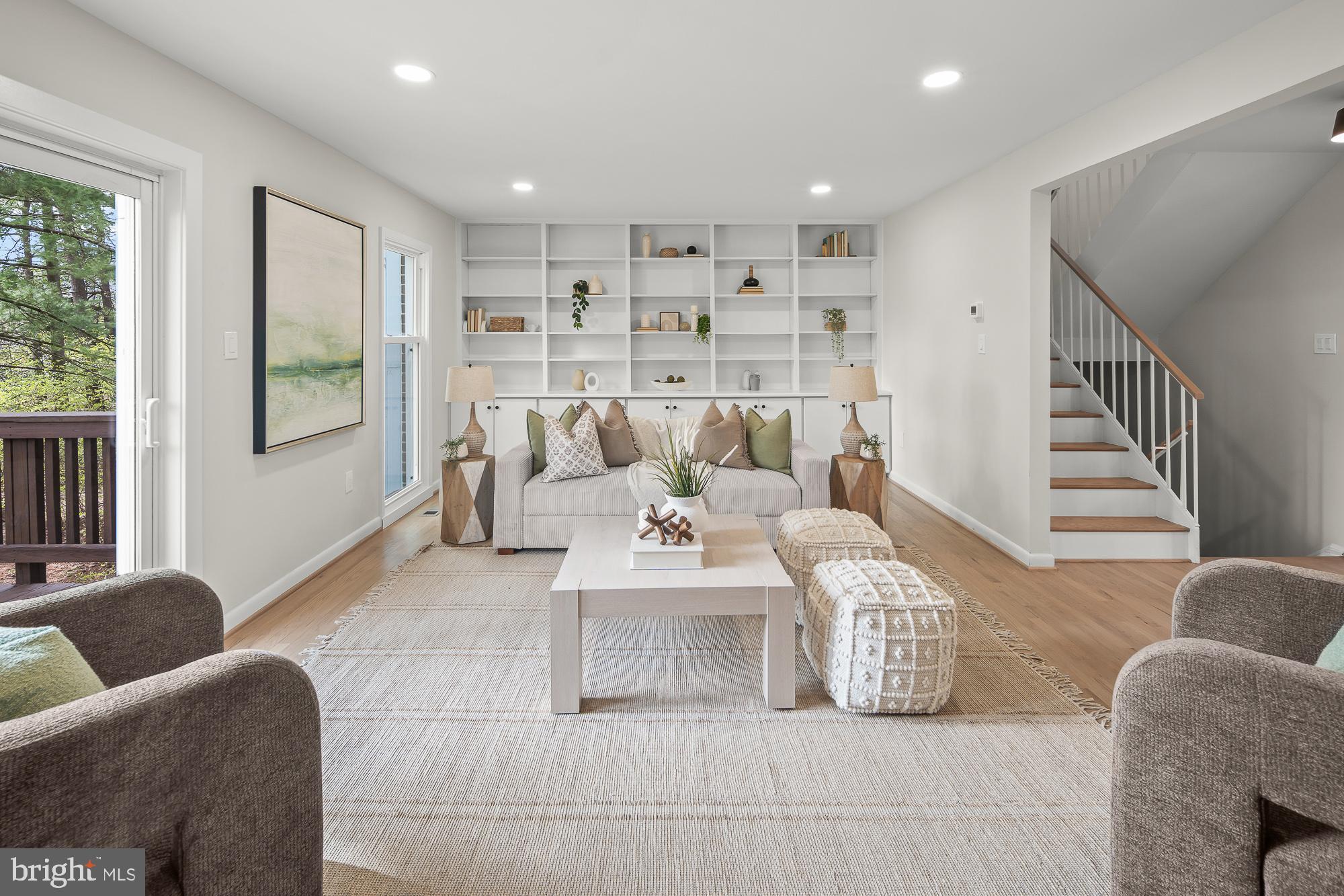 RESTON - Residential