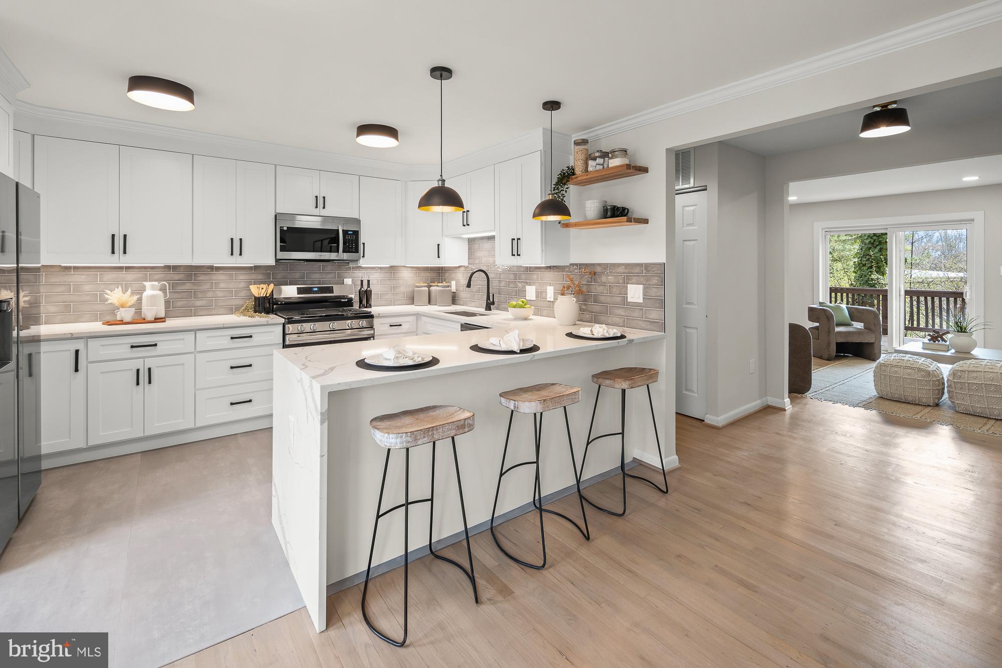 RESTON - Residential