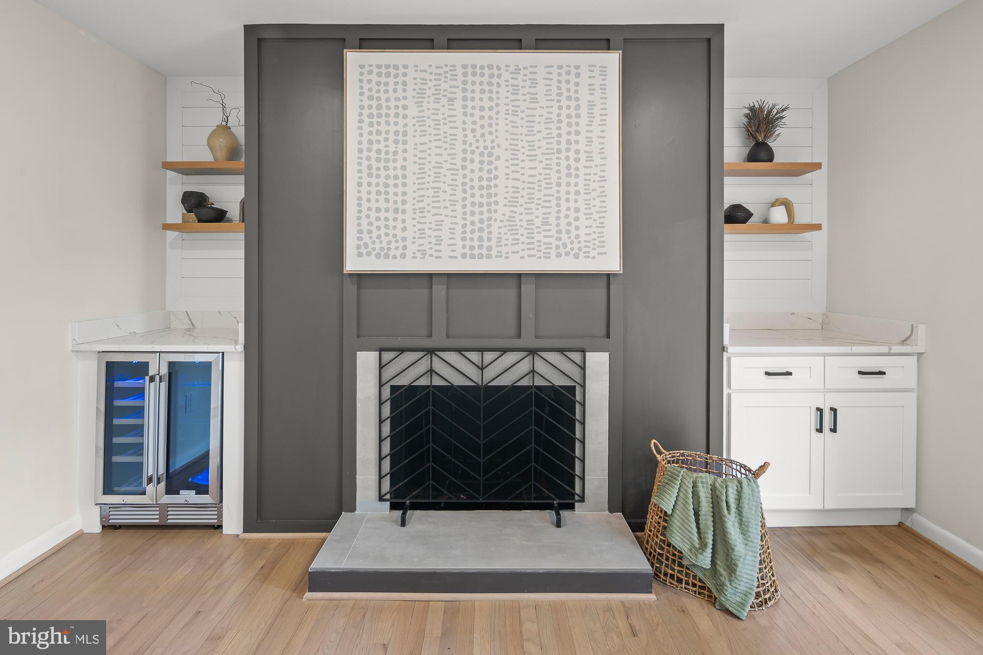 RESTON - Residential