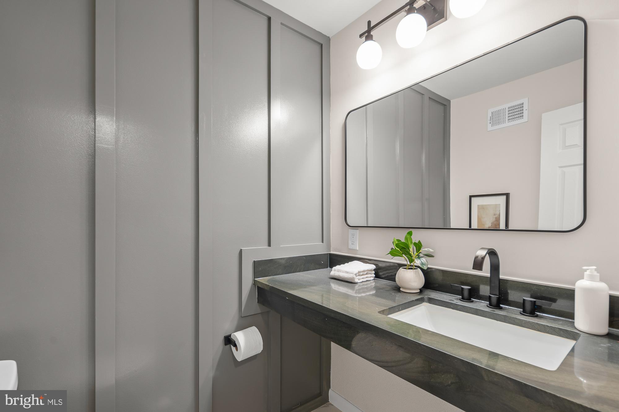 RESTON - Residential