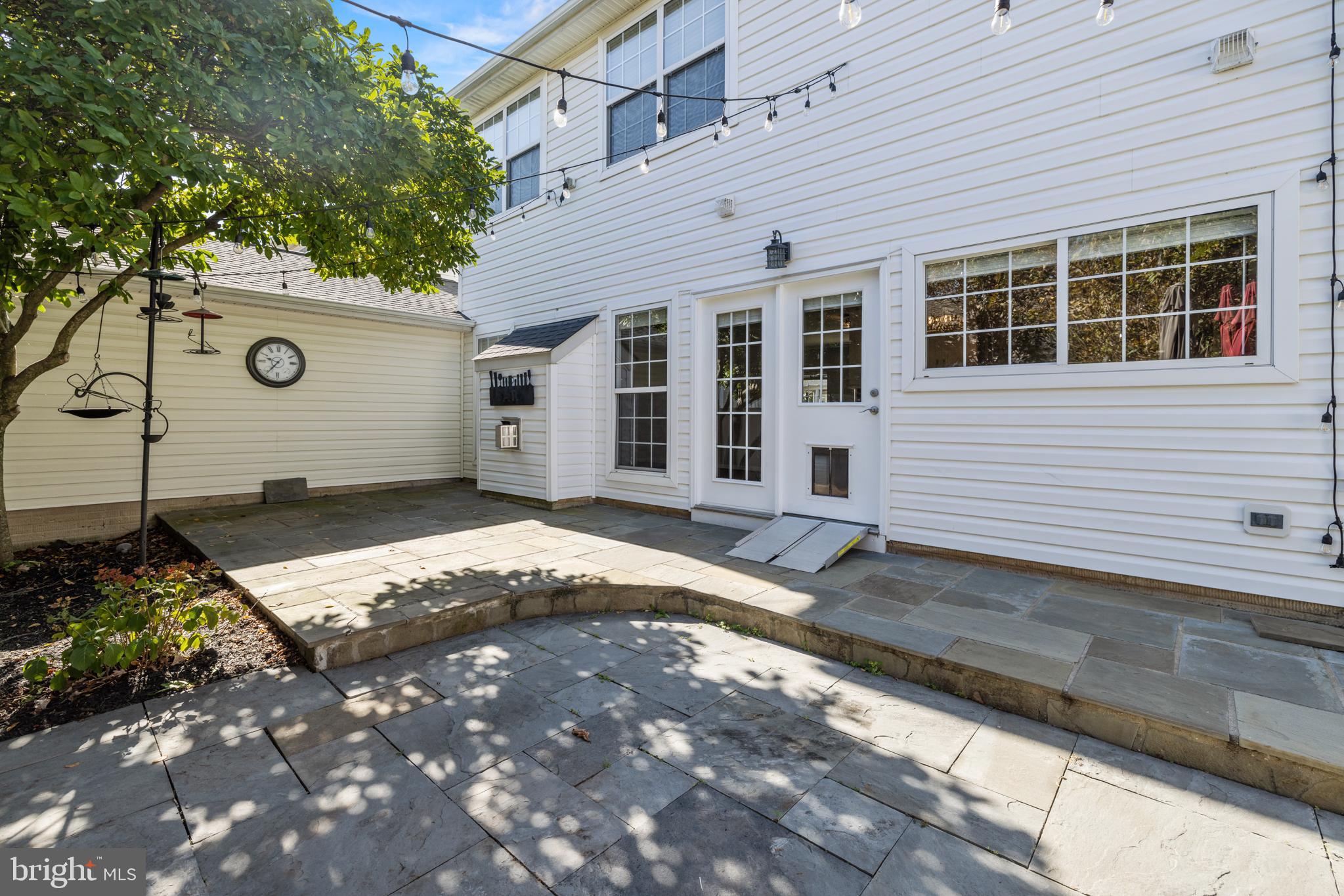 BROADLANDS - Residential Lease