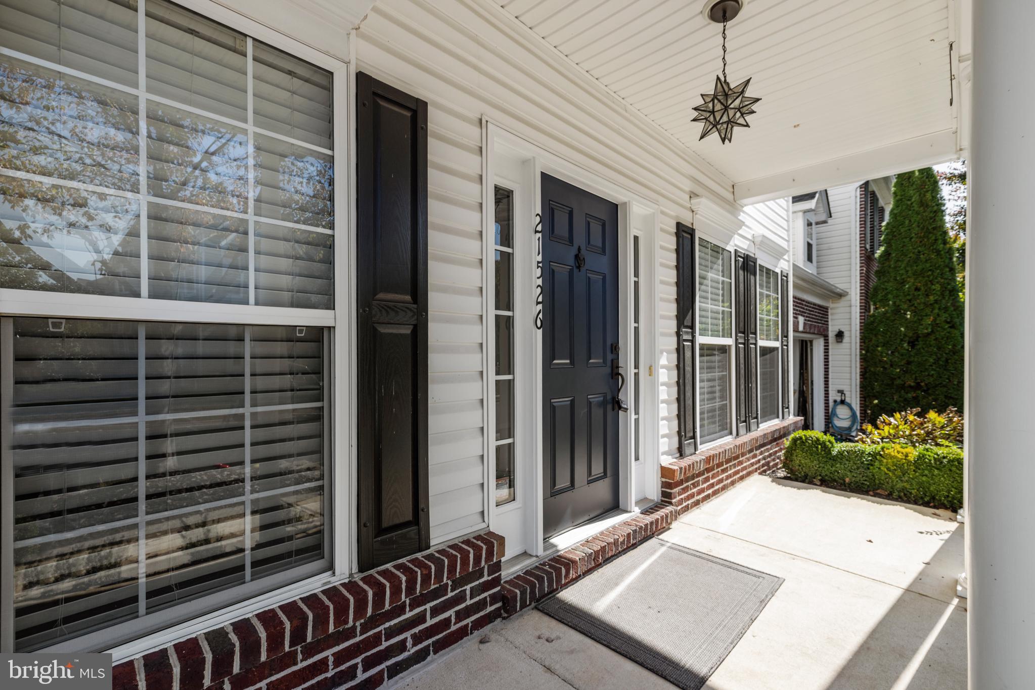 BROADLANDS - Residential Lease