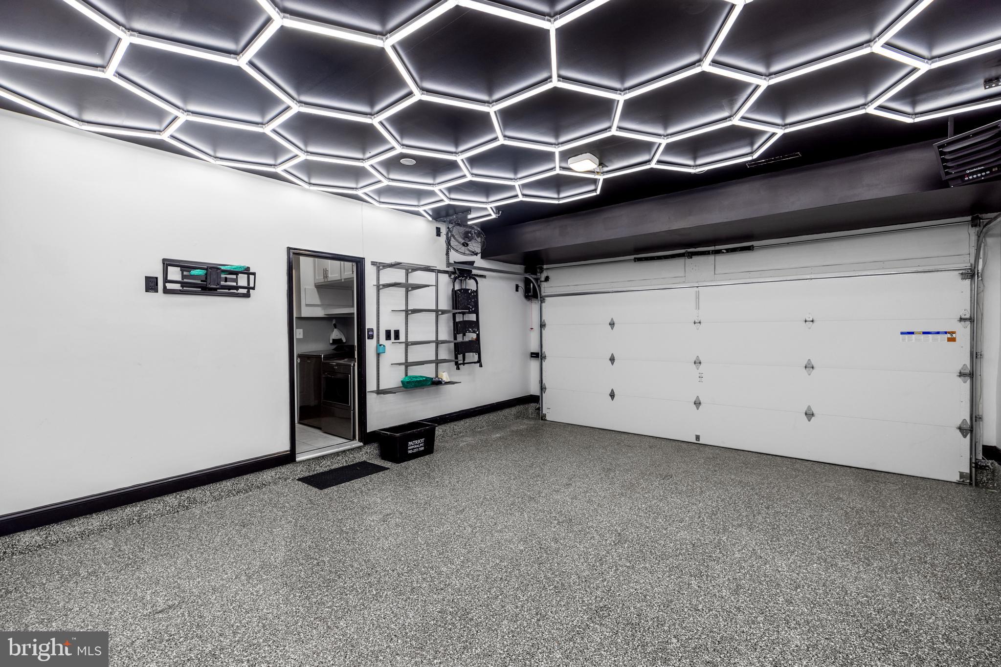 BROADLANDS - Residential Lease