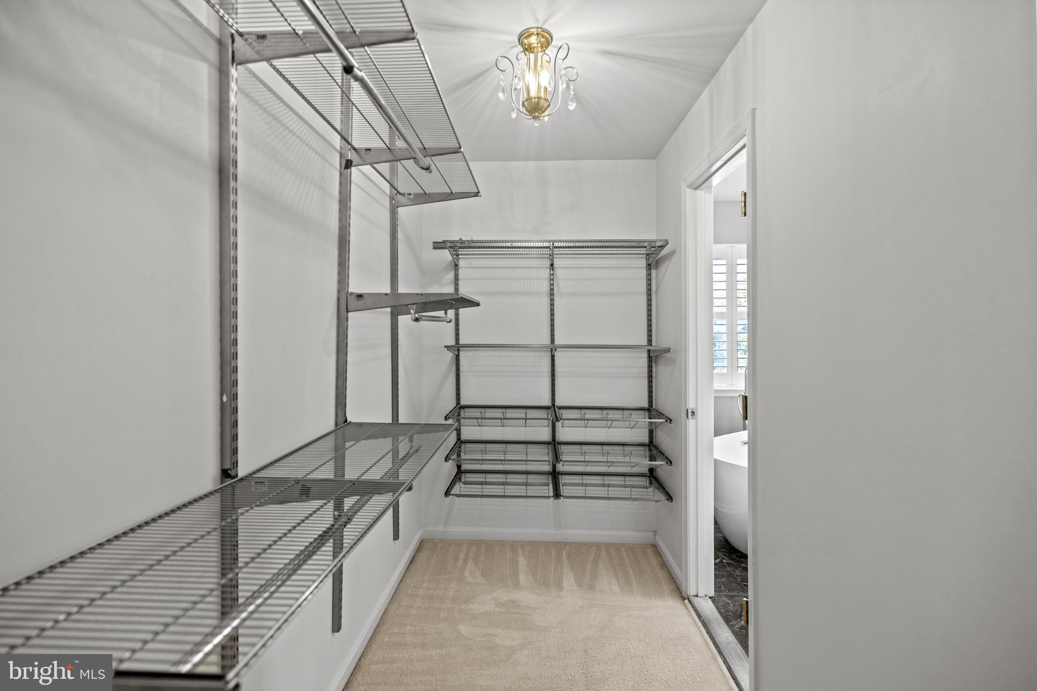 BROADLANDS - Residential Lease