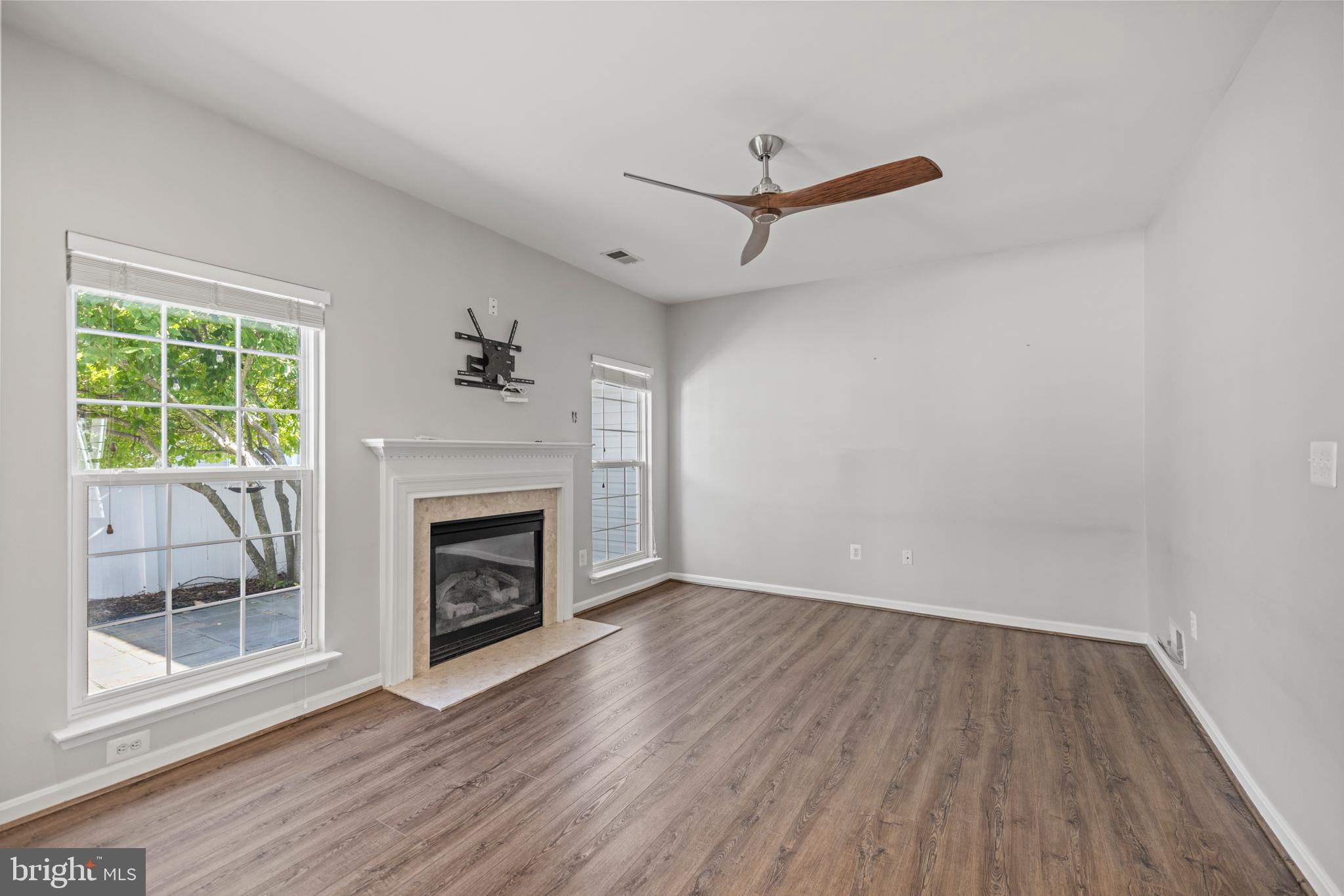 BROADLANDS - Residential Lease