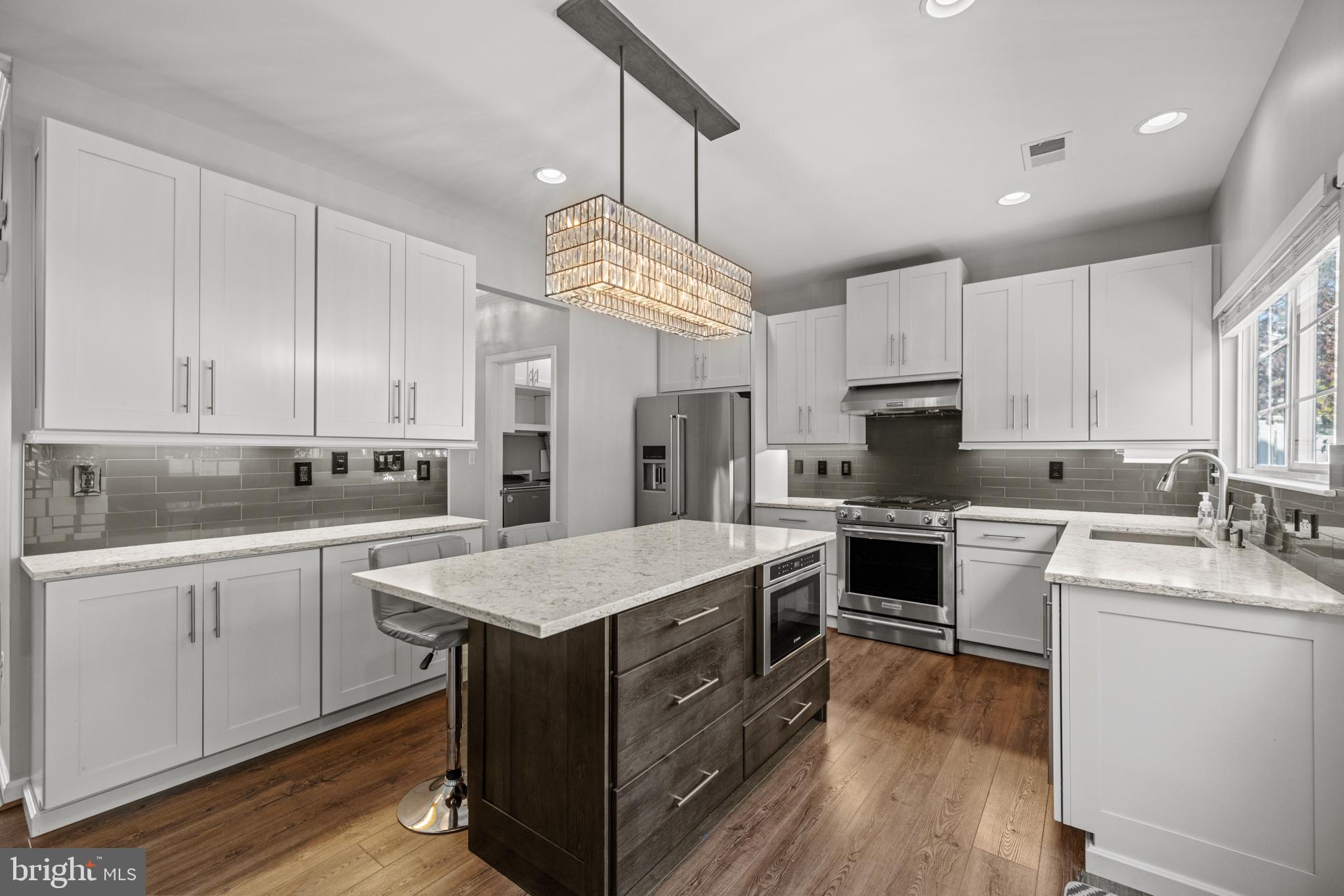 BROADLANDS - Residential Lease