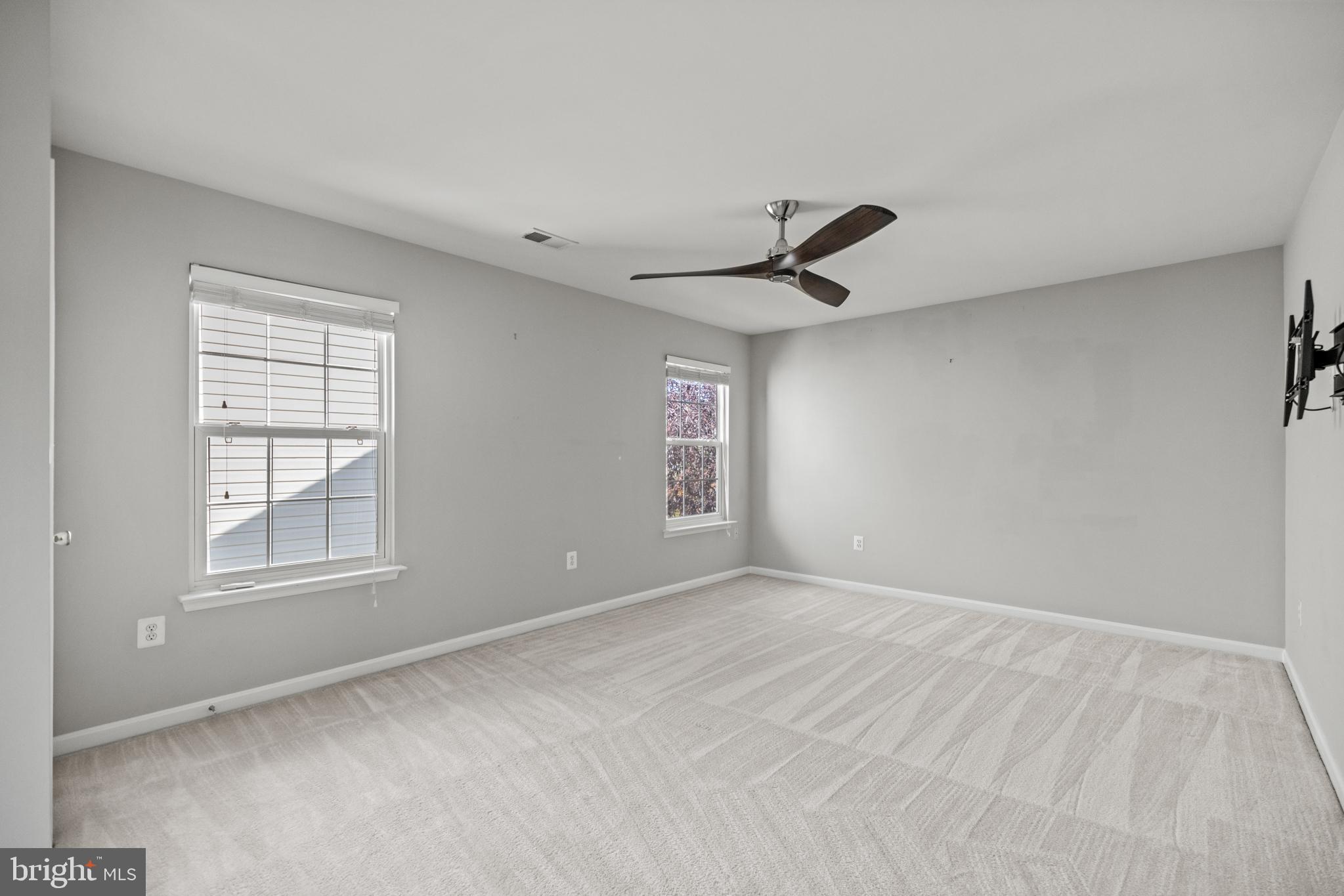 BROADLANDS - Residential Lease