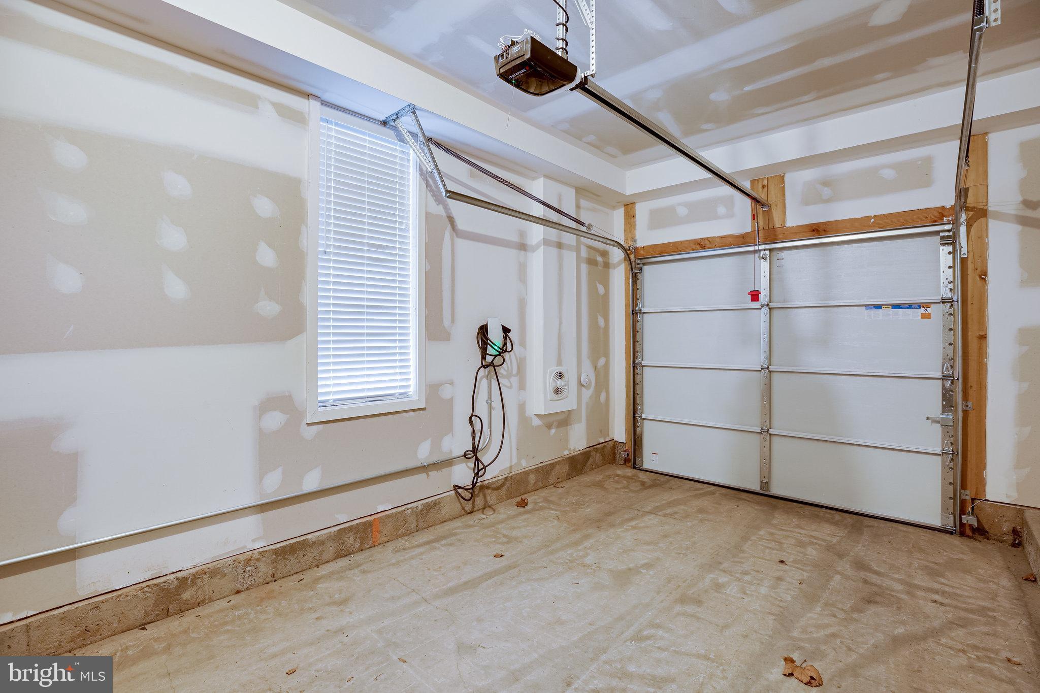 LOUDOUN VALLEY CARLISLE - Residential Lease