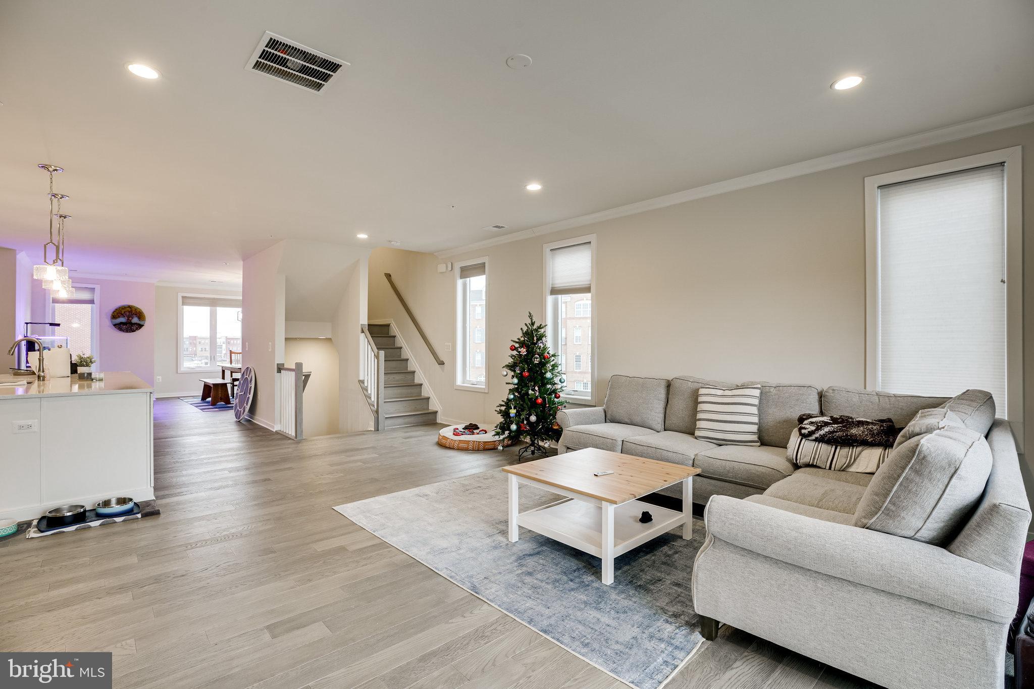 LOUDOUN VALLEY CARLISLE - Residential Lease