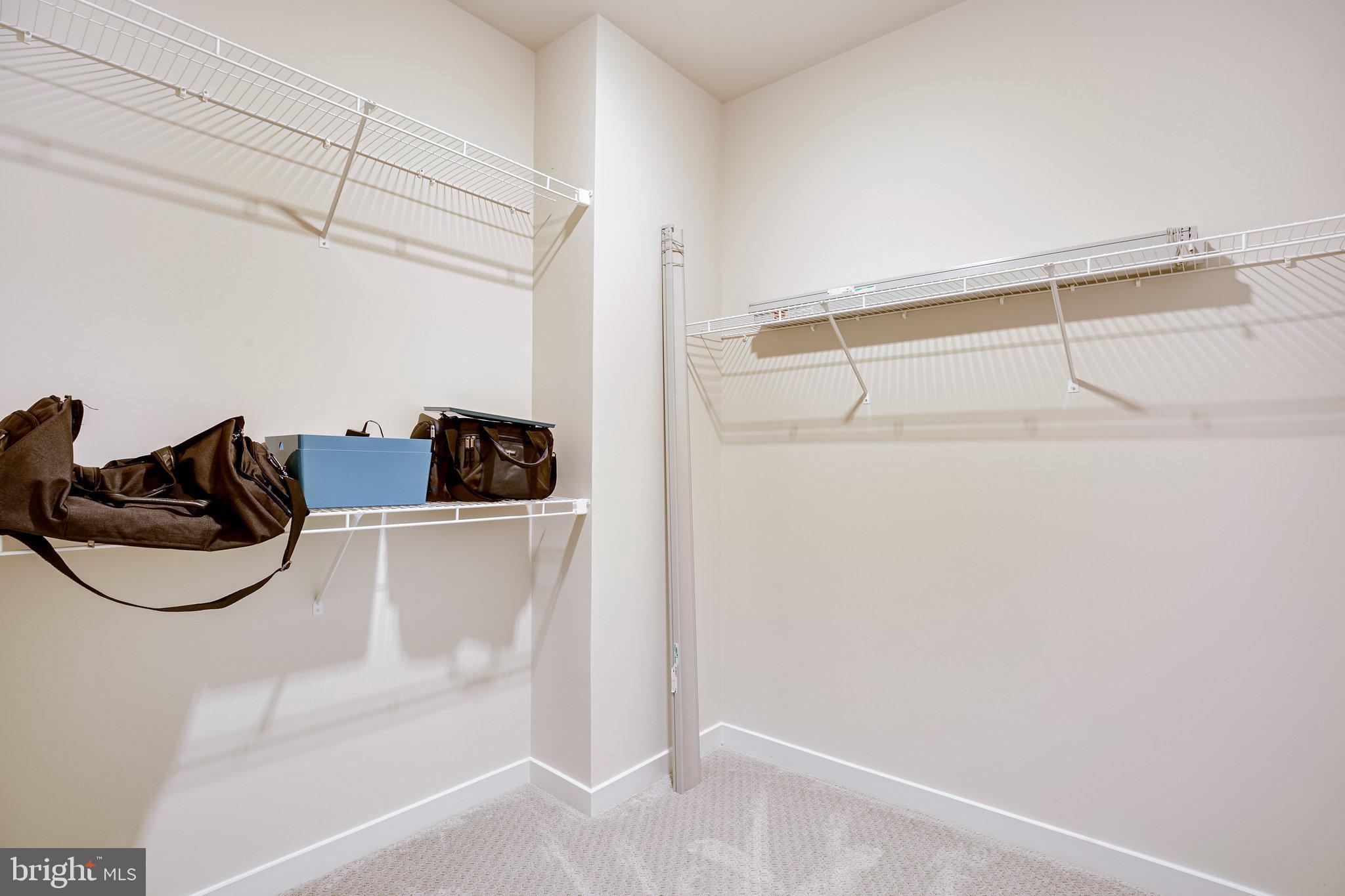 LOUDOUN VALLEY CARLISLE - Residential Lease