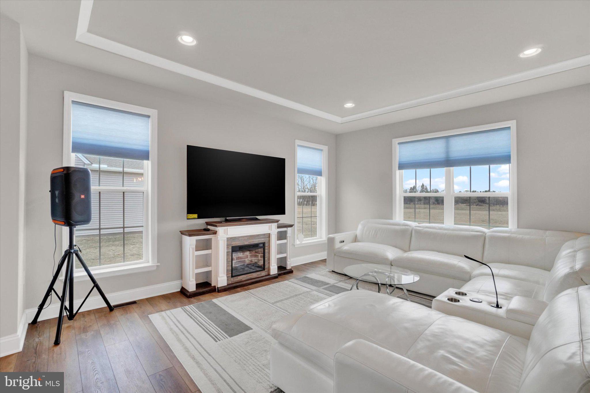 TATTERSALL - Residential