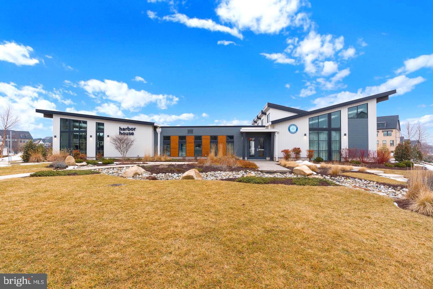 TANYARD SHORES - Residential