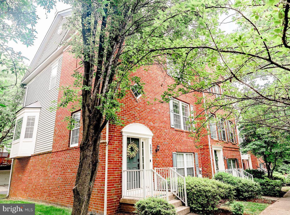 SUMMERFIELD AT RIVER HILL - Residential Lease