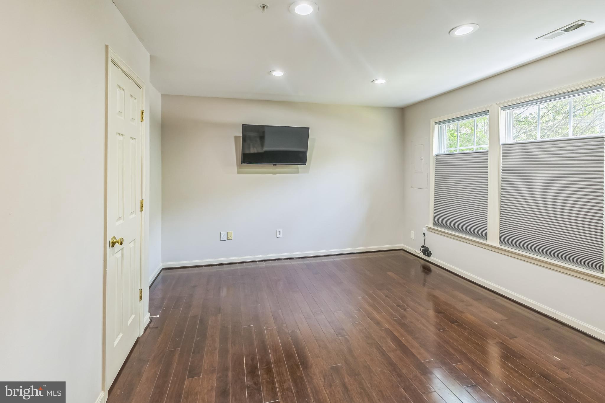 SUMMERFIELD AT RIVER HILL - Residential Lease