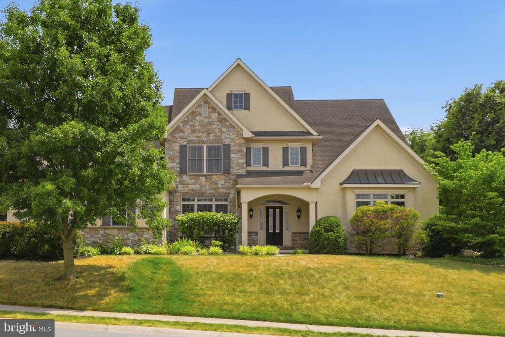 Photo of 340 Royal Hunt Way, LITITZ, PA 17543 (MLS # PALA2090992)